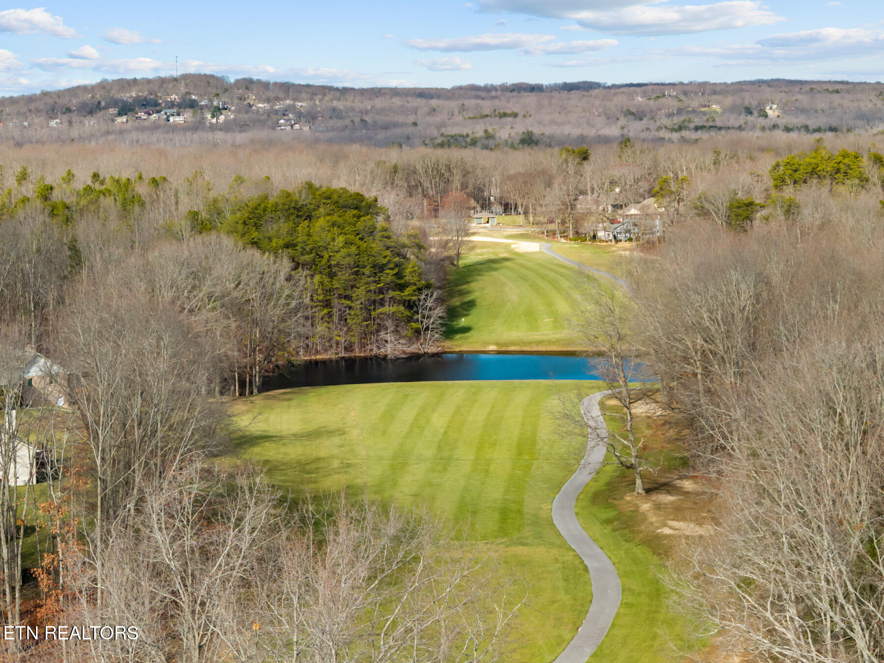 25 Andover Lane Crossville TN 38558