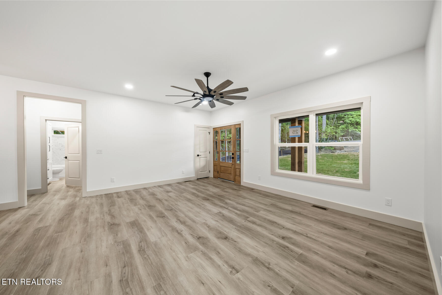 25 Andover Lane Crossville TN 38558