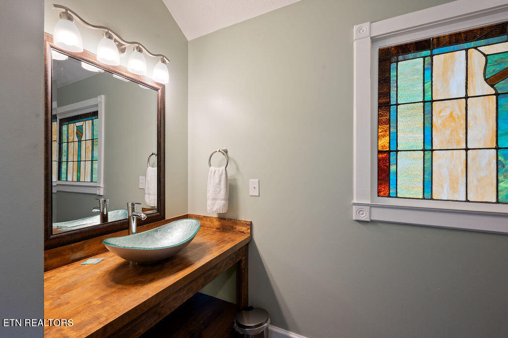 1106 Tanrac Trail Gatlinburg TN 37738