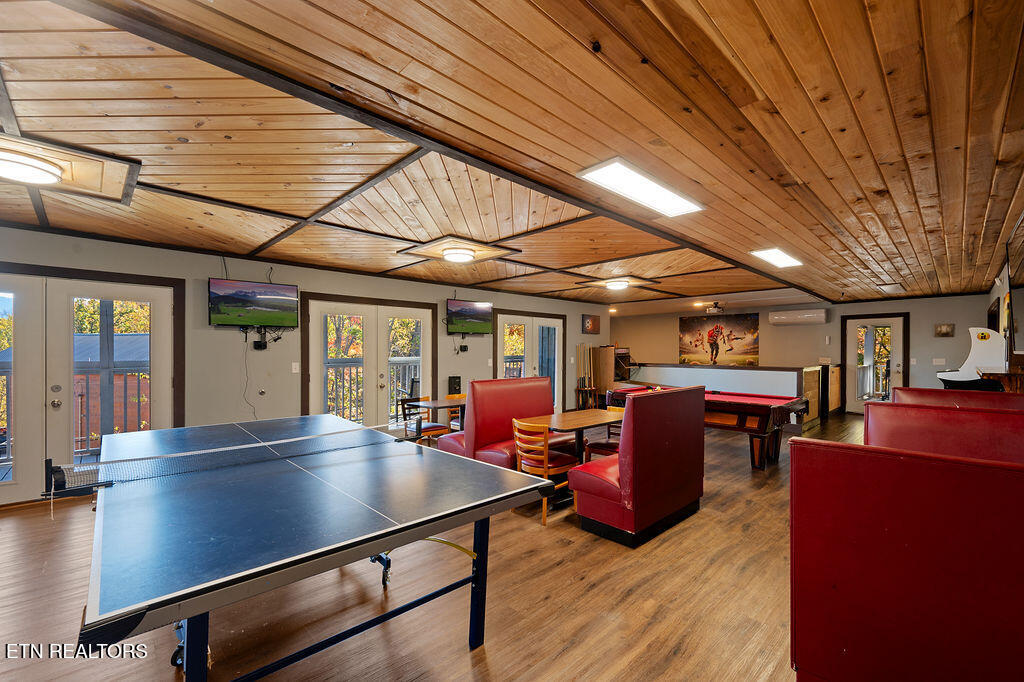 1106 Tanrac Trail Gatlinburg TN 37738