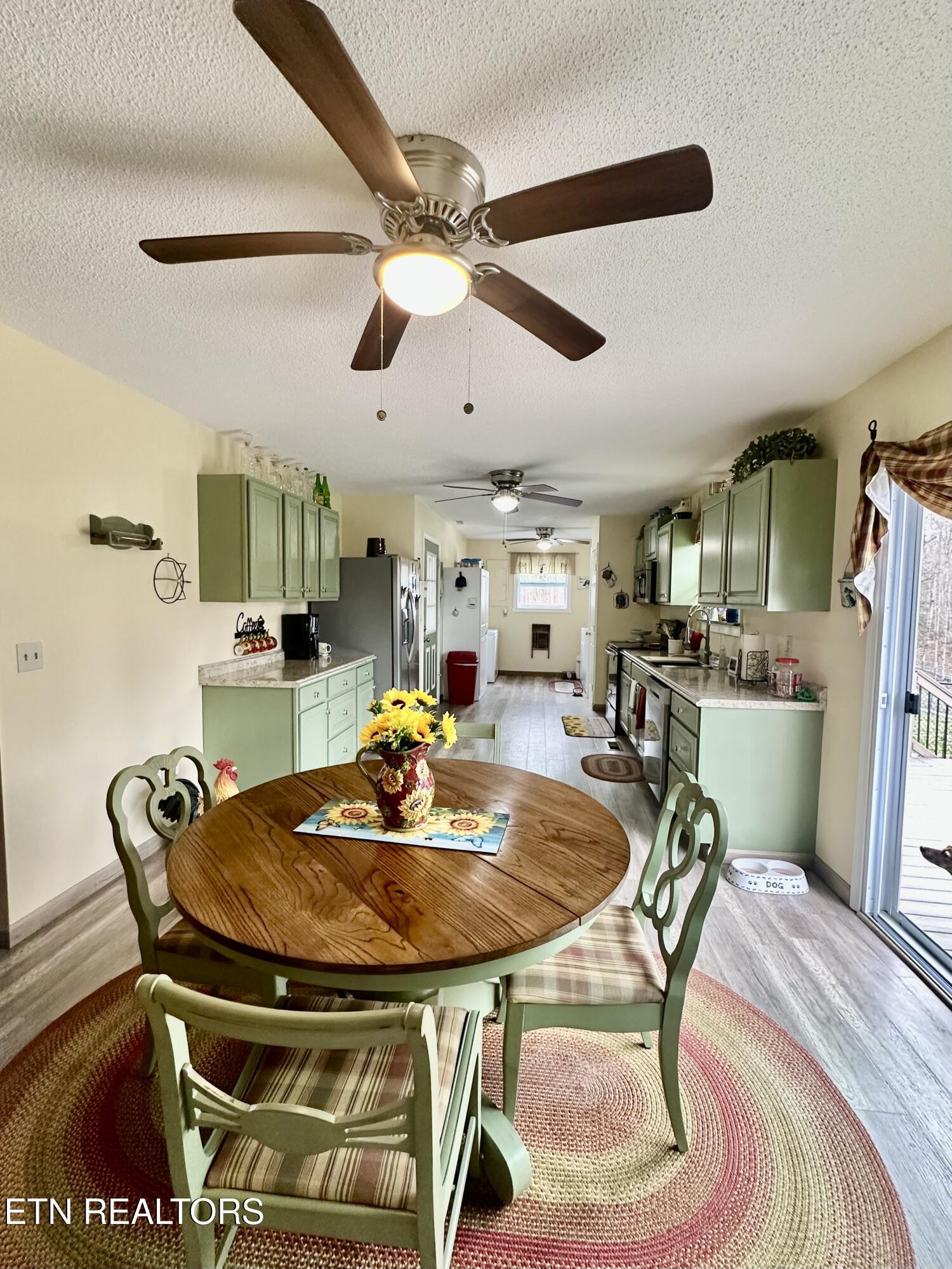 140 Red Hill Road Sunbright TN 37872
