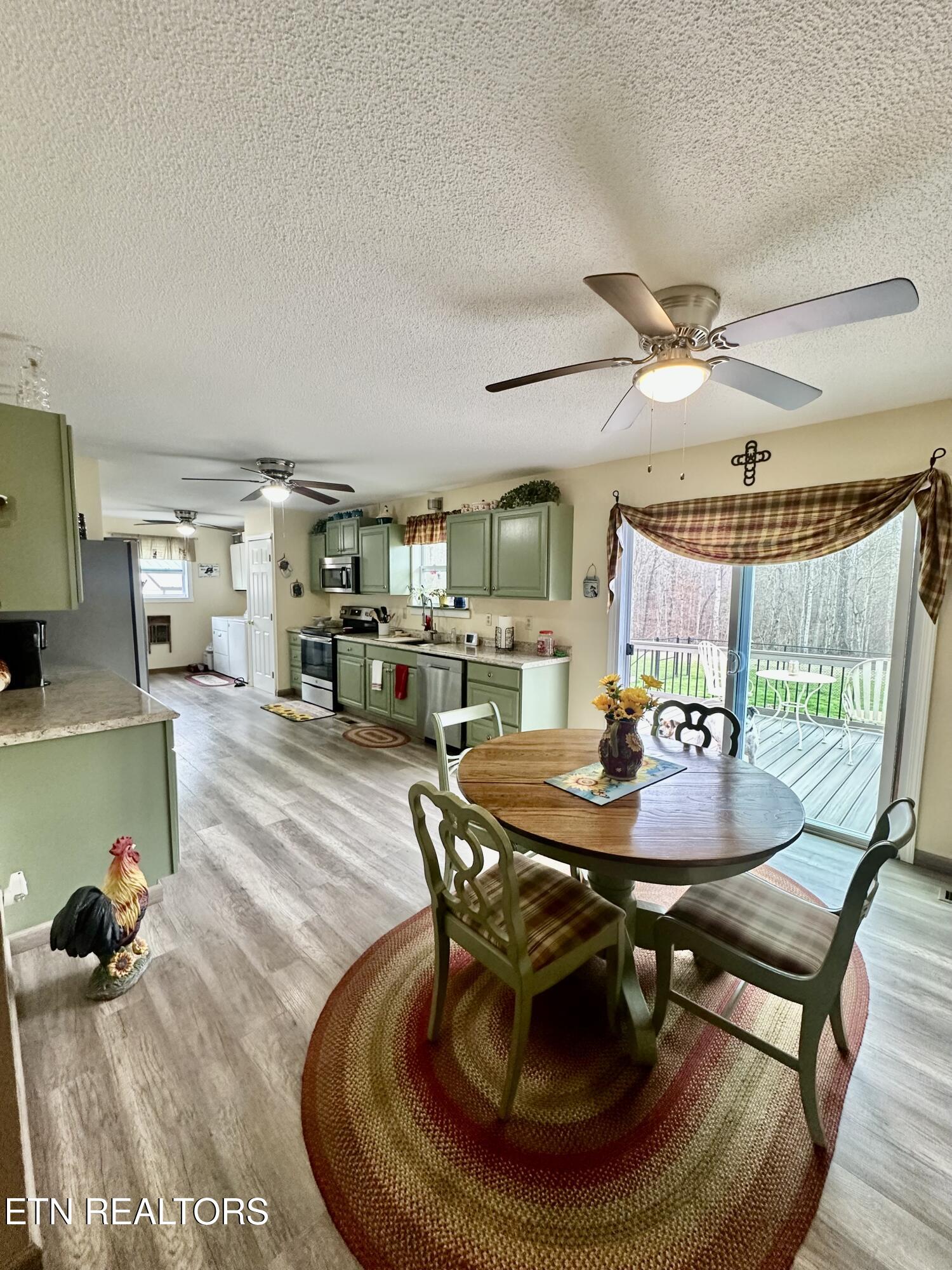 140 Red Hill Road Sunbright TN 37872