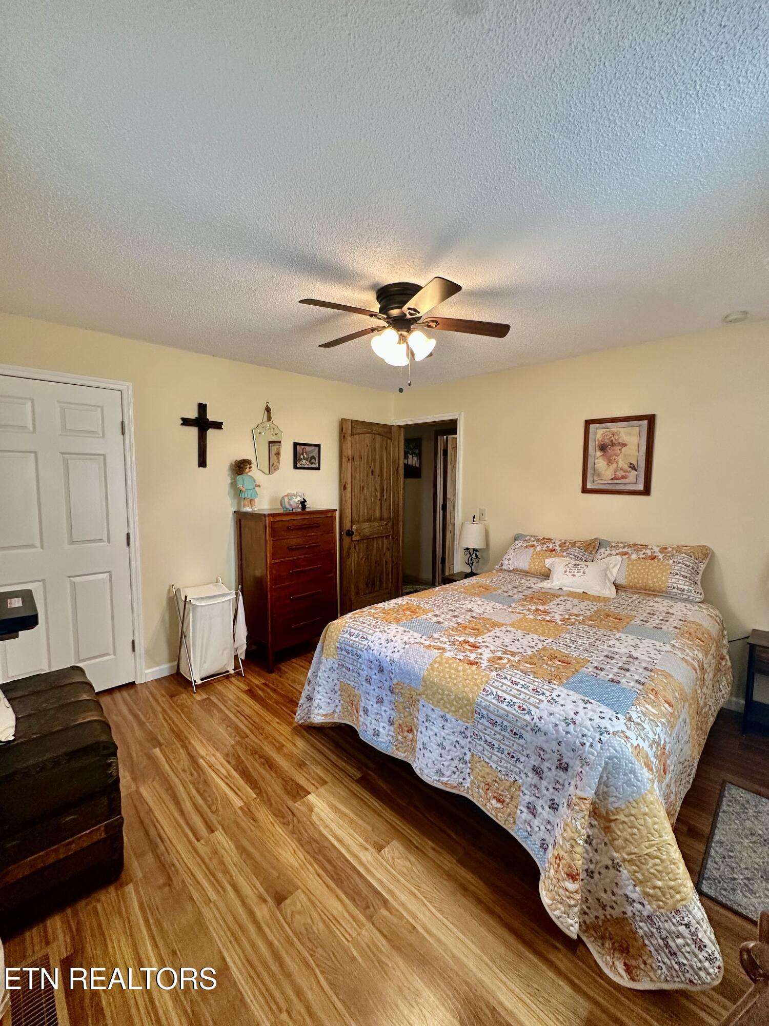 140 Red Hill Road Sunbright TN 37872