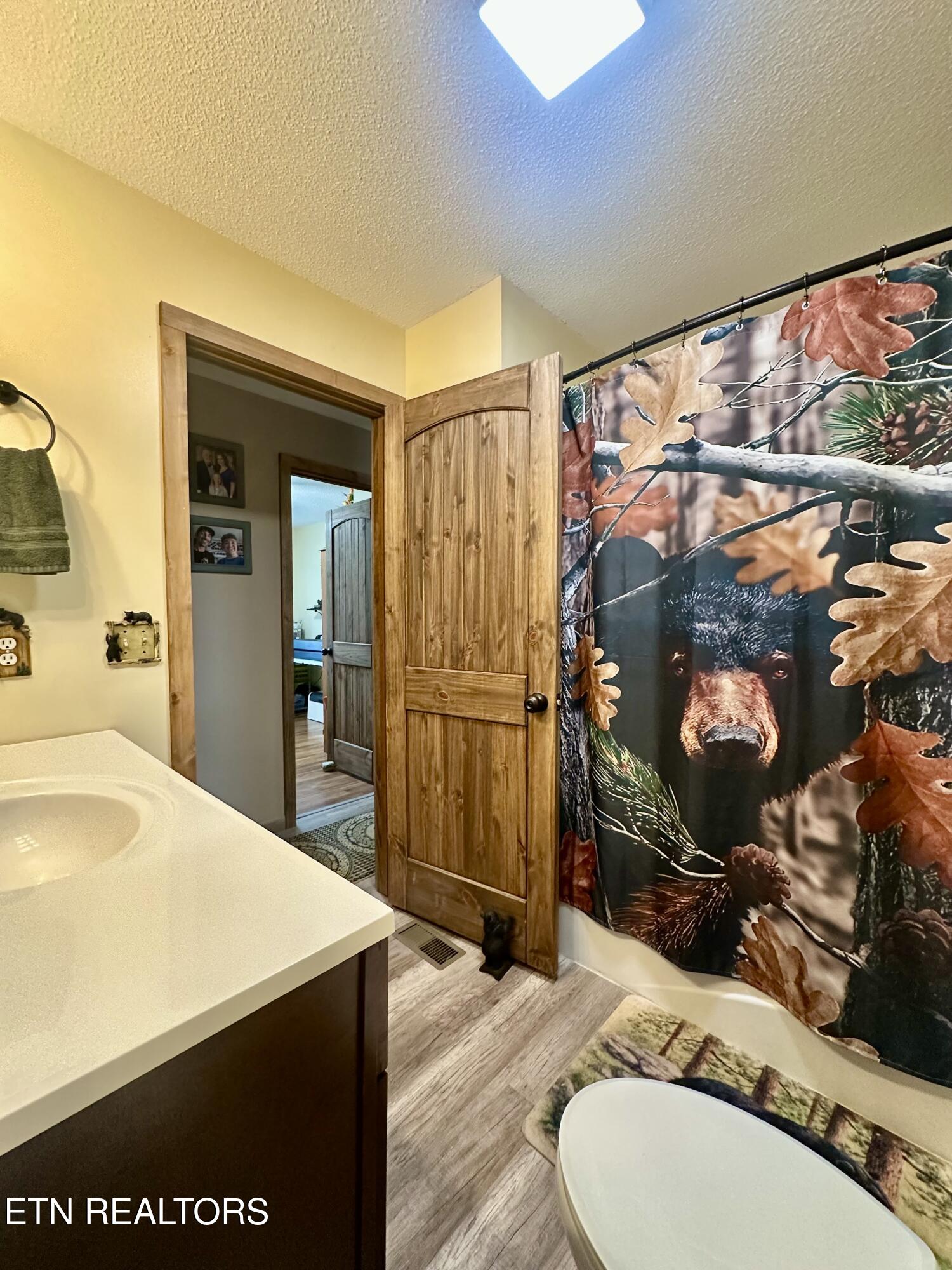 140 Red Hill Road Sunbright TN 37872