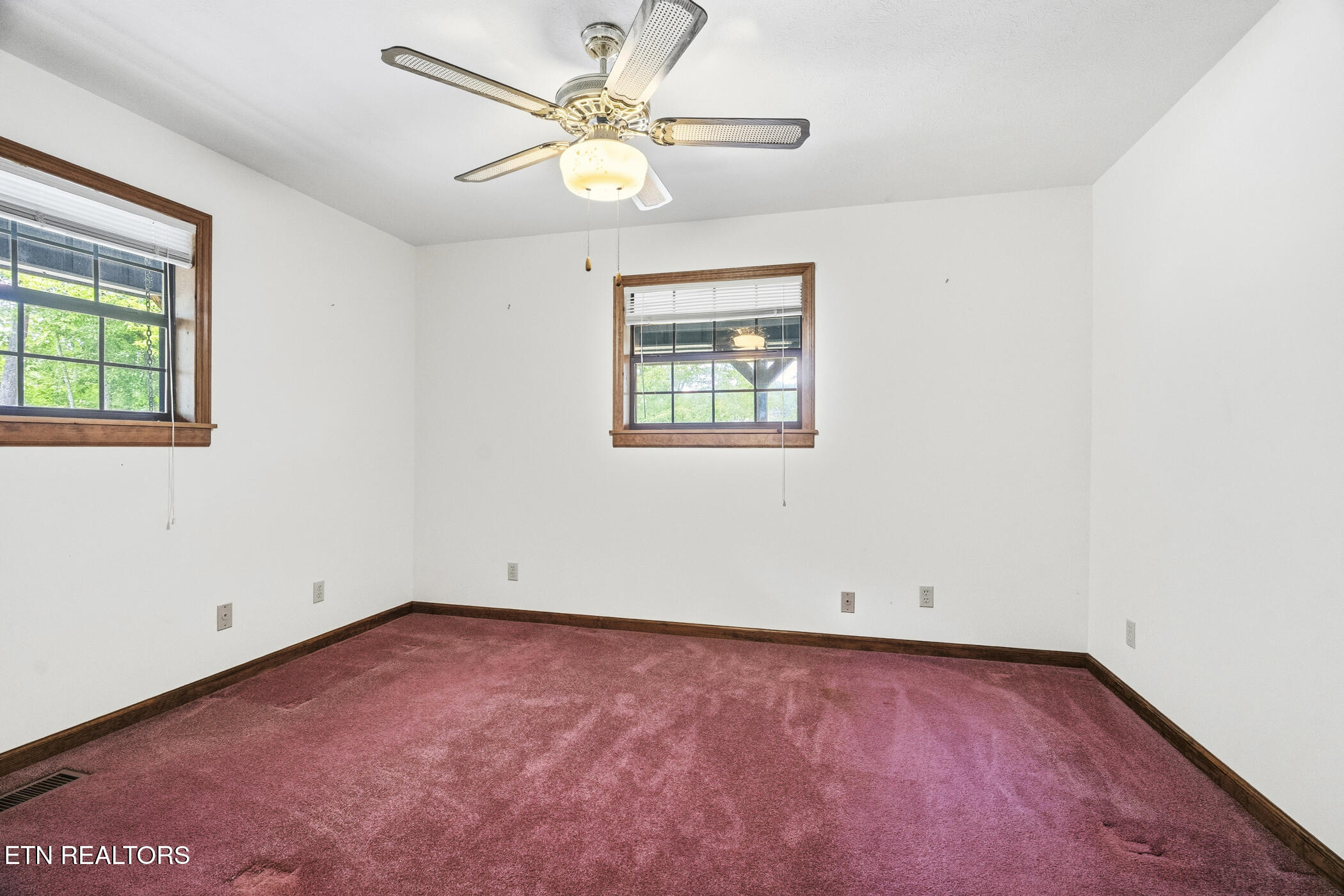 1889 Natures Lane Sevierville TN 37862