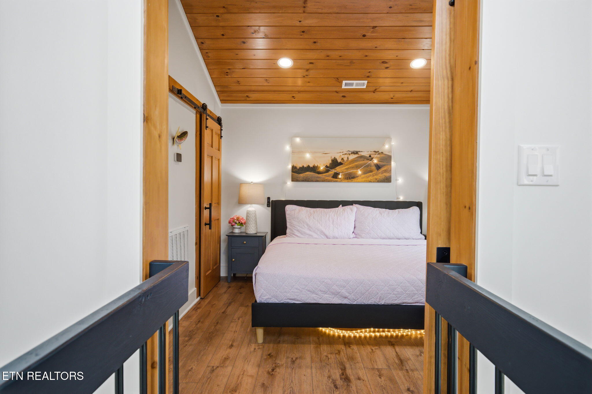 2385 Forge Hideaway Loop Pigeon Forge TN 37863