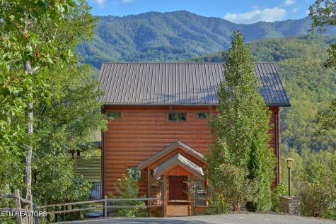 4310 Firefly View Way Gatlinburg TN 37738