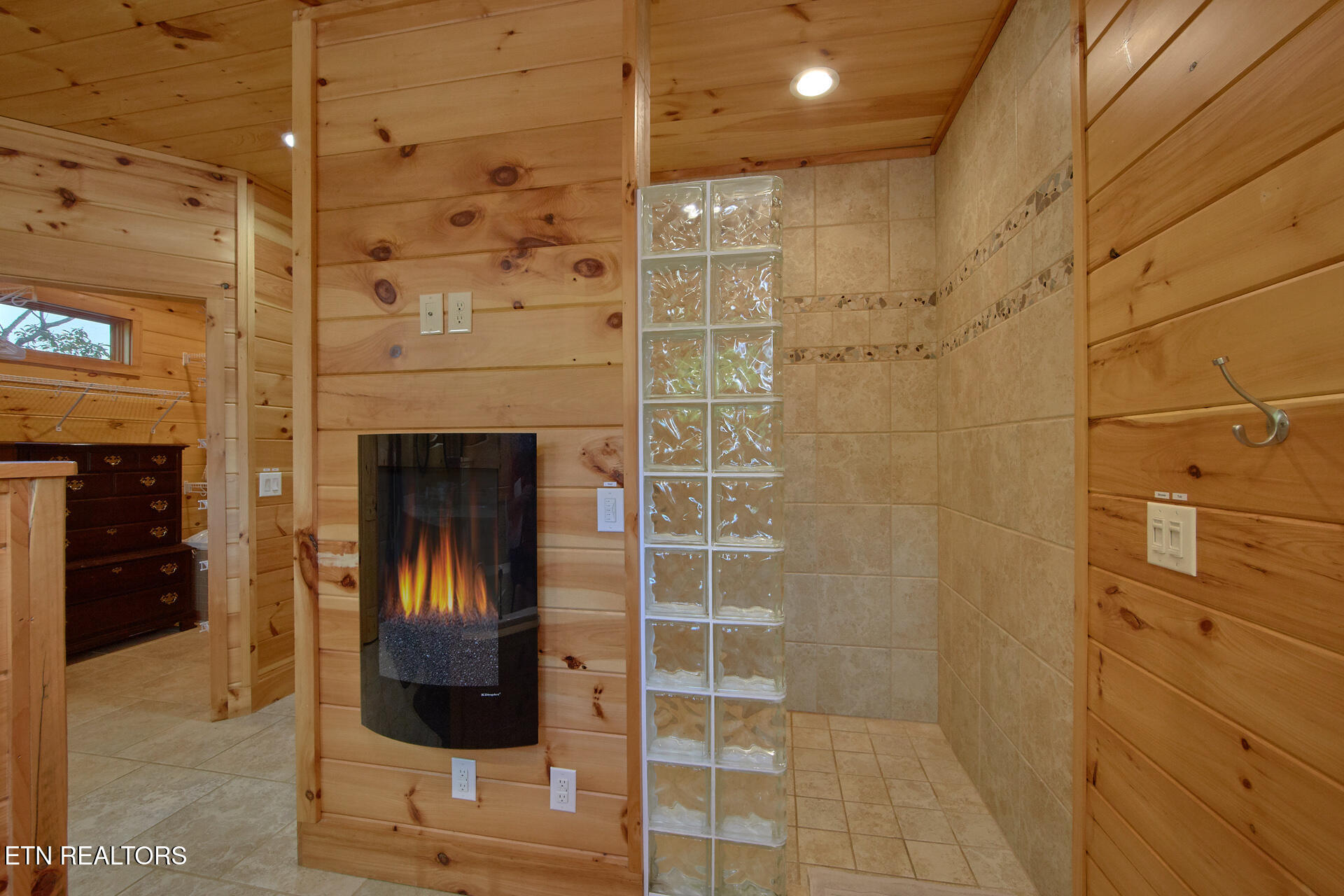 4310 Firefly View Way Gatlinburg TN 37738