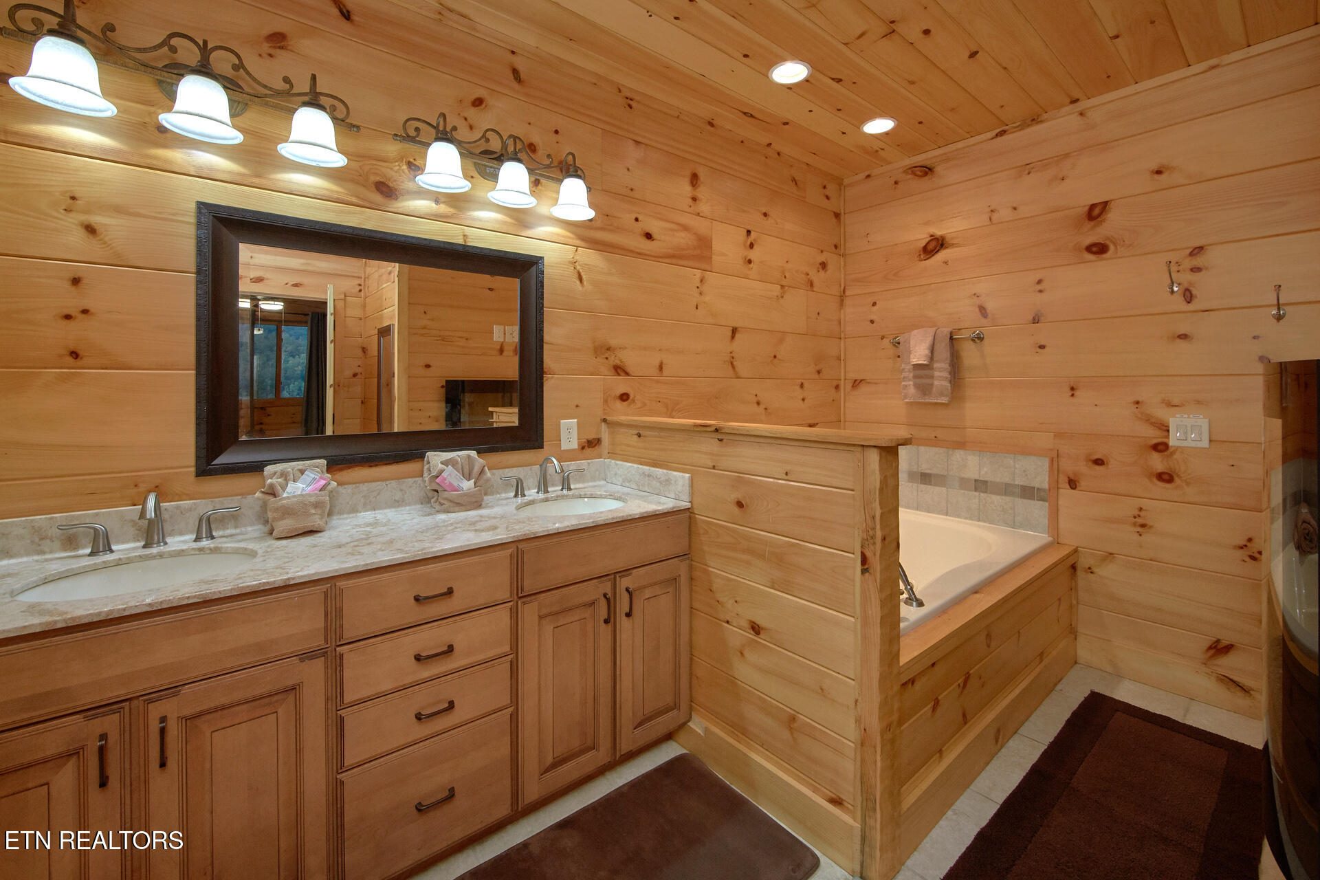 4310 Firefly View Way Gatlinburg TN 37738