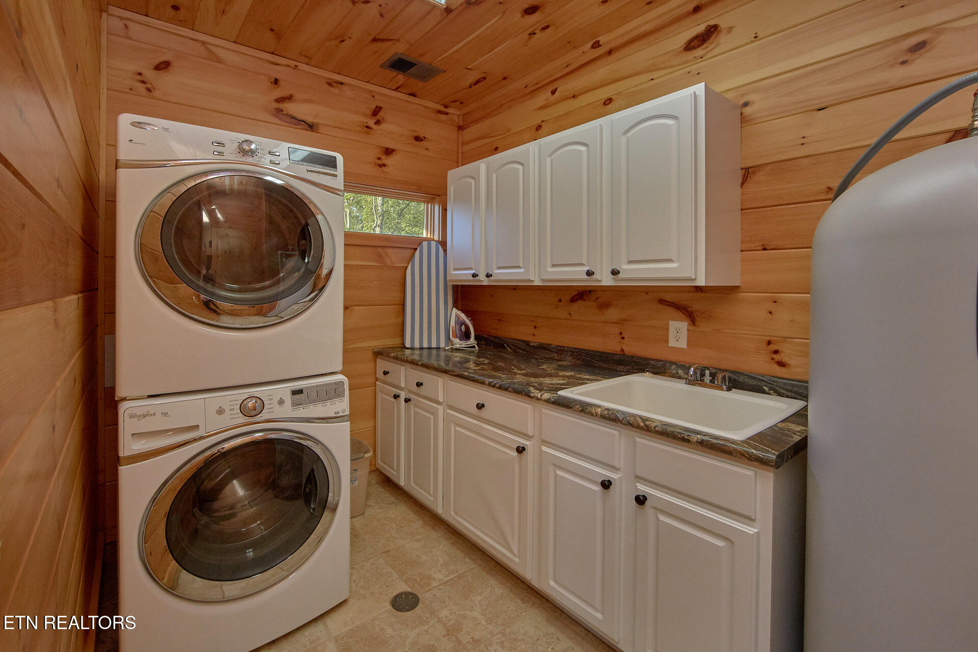 4310 Firefly View Way Gatlinburg TN 37738