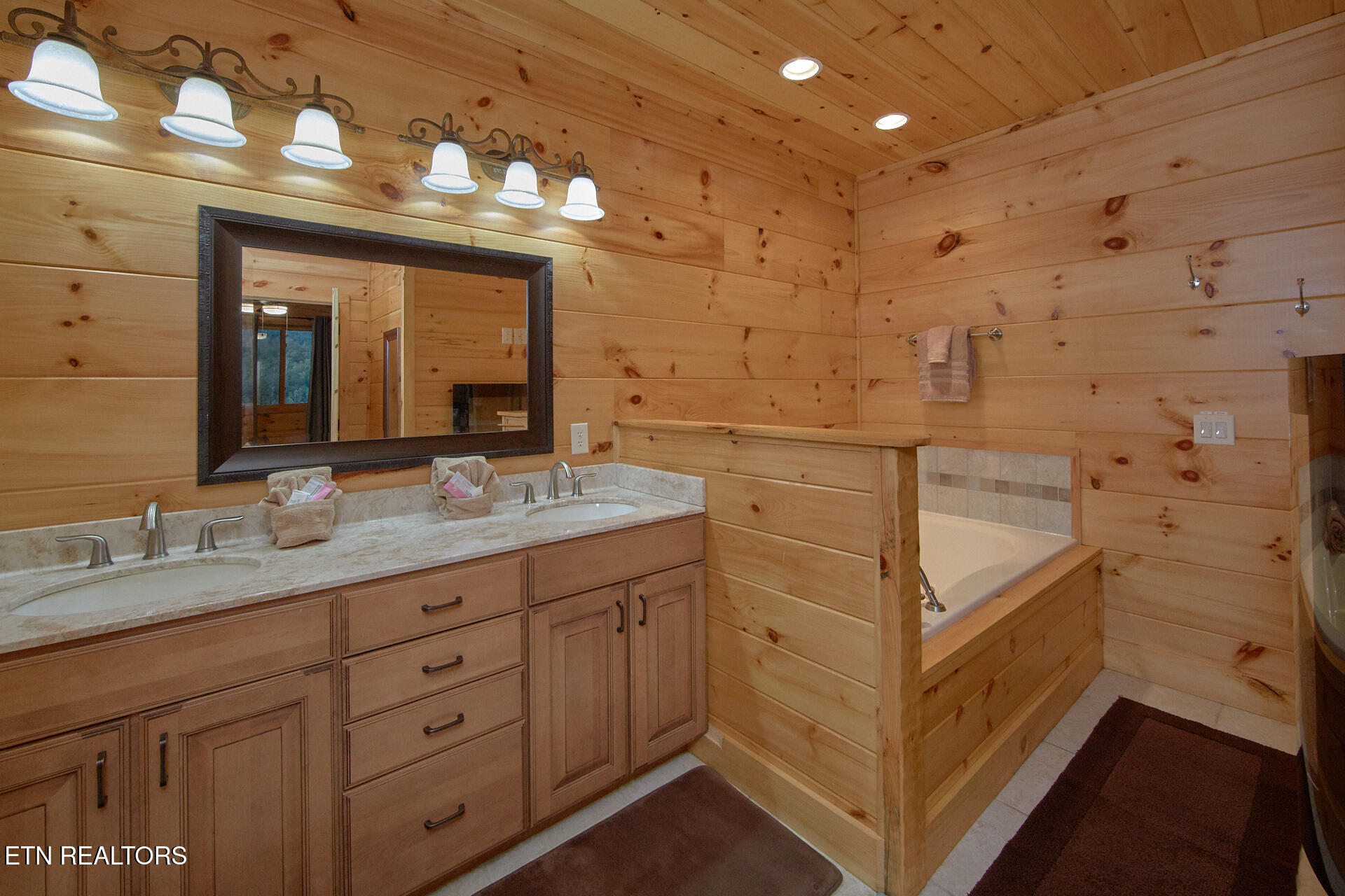 4310 Firefly View Way Gatlinburg TN 37738