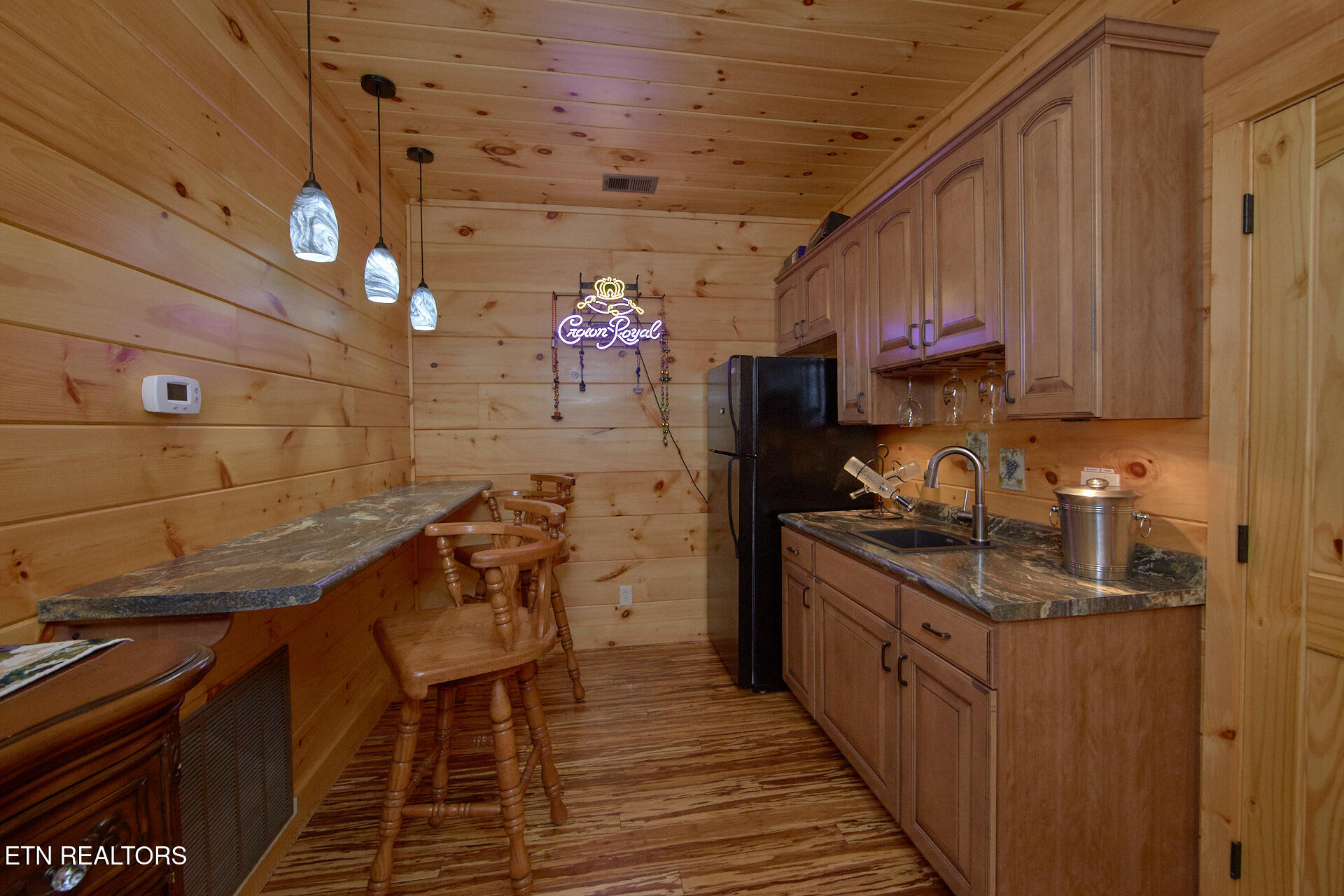 4310 Firefly View Way Gatlinburg TN 37738