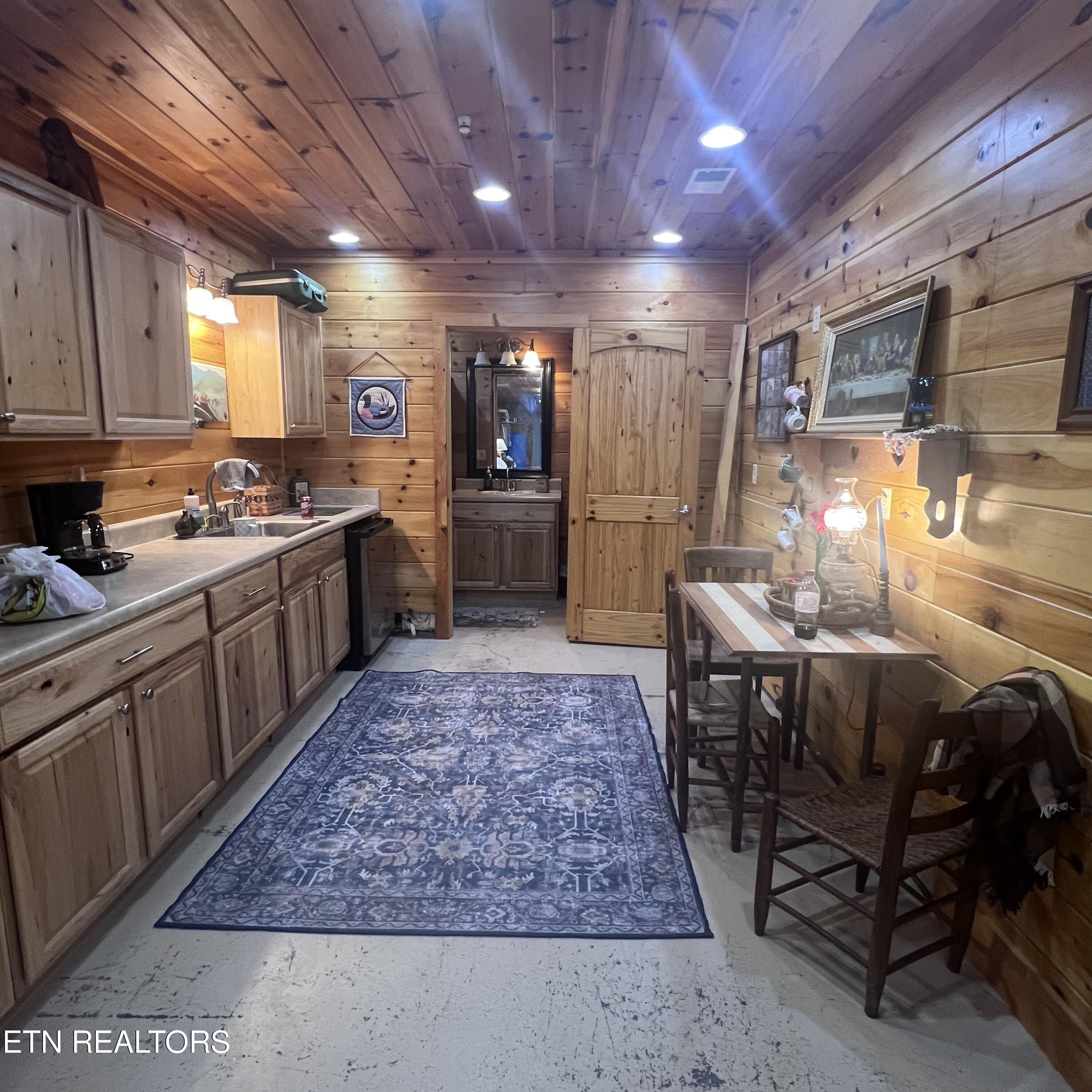 4310 Firefly View Way Gatlinburg TN 37738