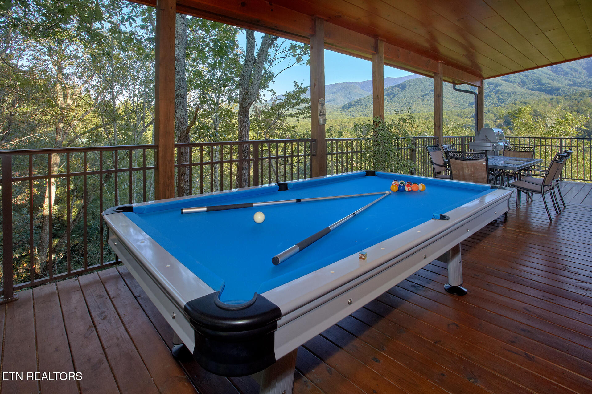 4310 Firefly View Way Gatlinburg TN 37738