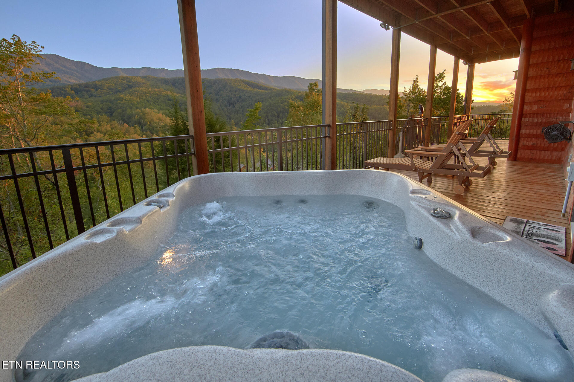 4310 Firefly View Way Gatlinburg TN 37738