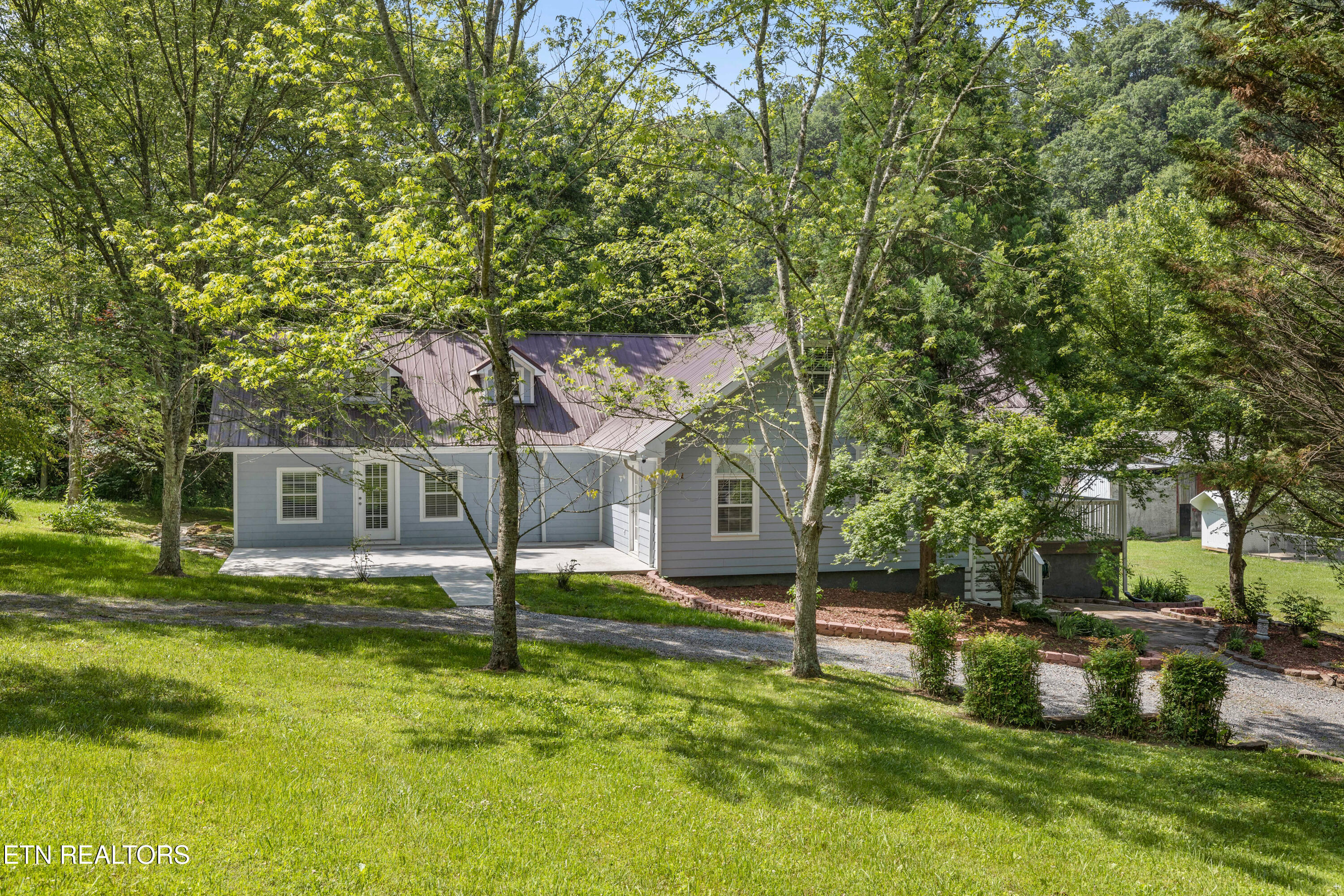449 Carpenter Road Mooresburg TN 37811