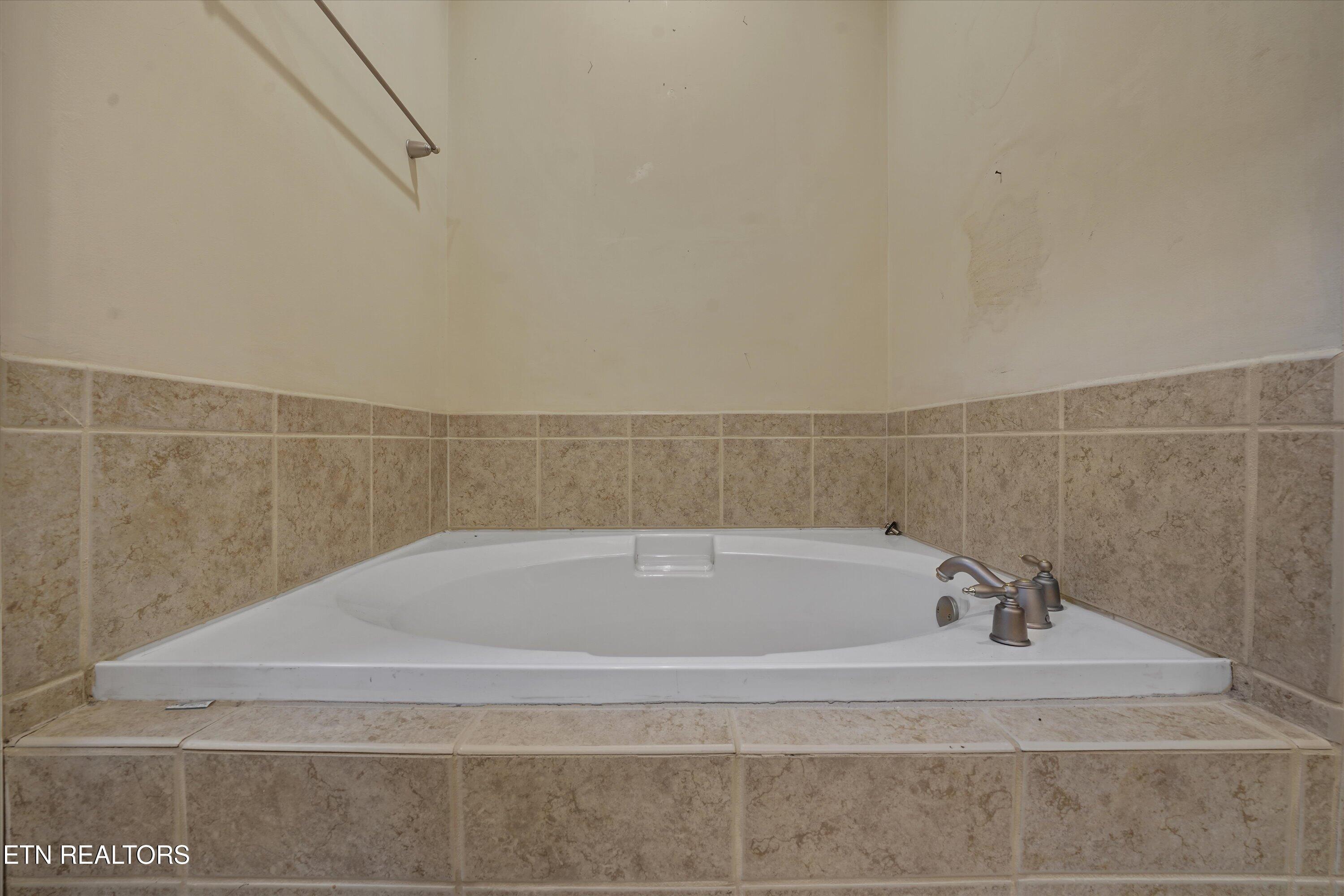 7742 Charmwood Way Knoxville TN 37938