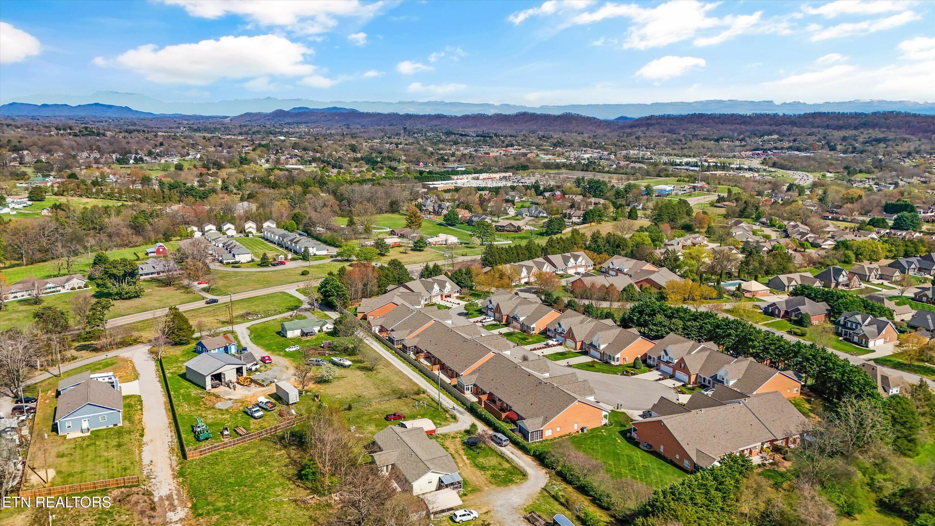 7742 Charmwood Way Knoxville TN 37938