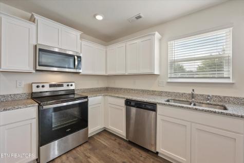 6892 Squirrel Run Lane Corryton TN 37721