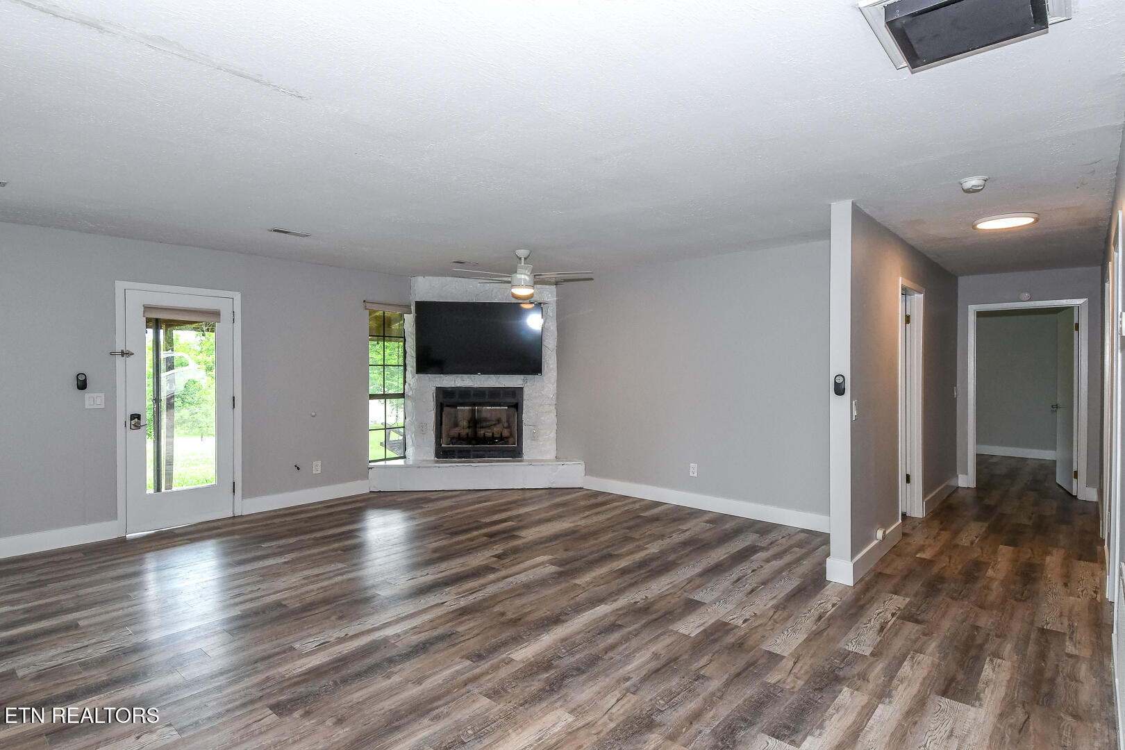 1354 Fork Road Greenback TN 37742