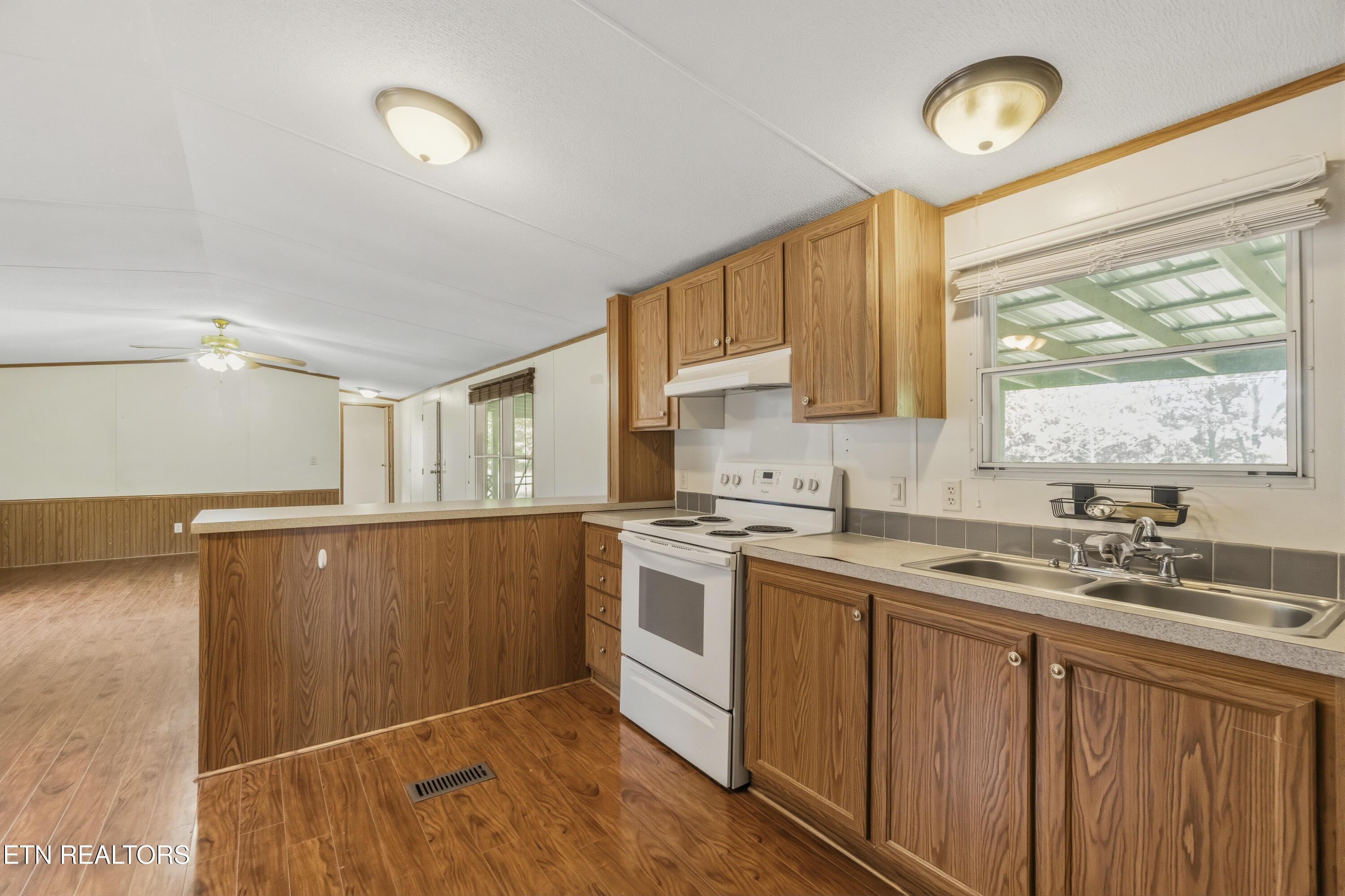 1475 Old Chisholm Trail Dandridge TN 37725