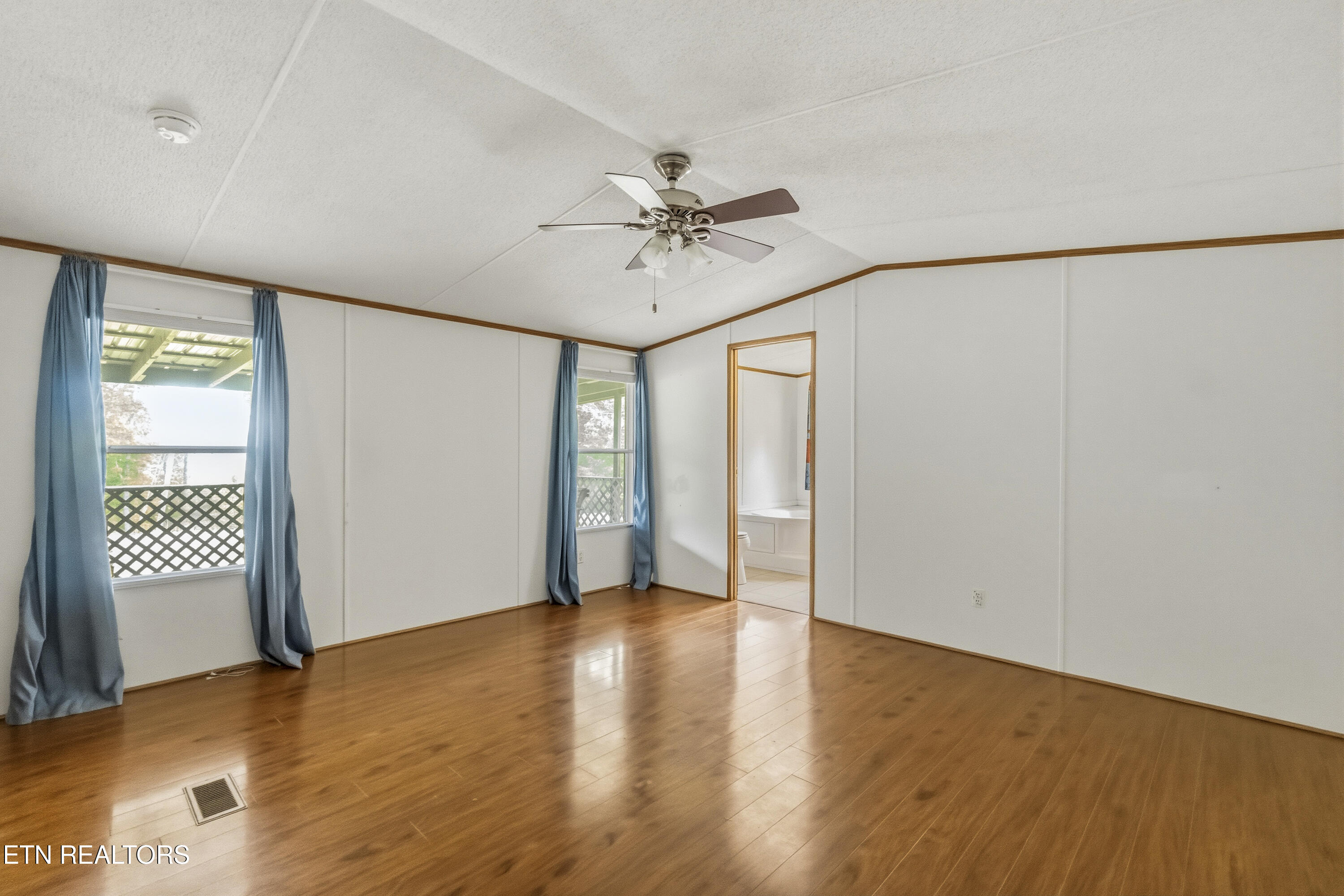1475 Old Chisholm Trail Dandridge TN 37725