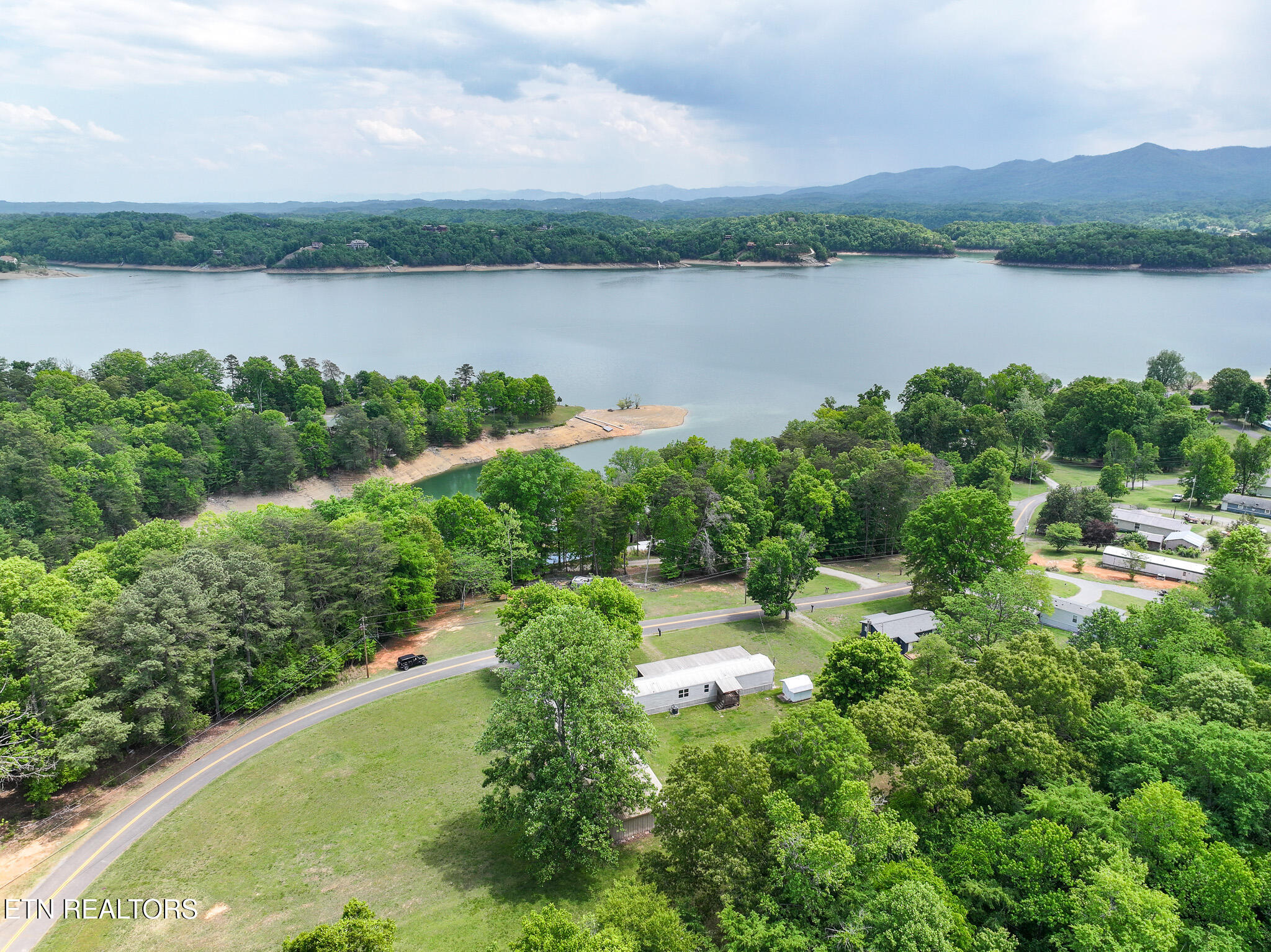 1475 Old Chisholm Trail Dandridge TN 37725