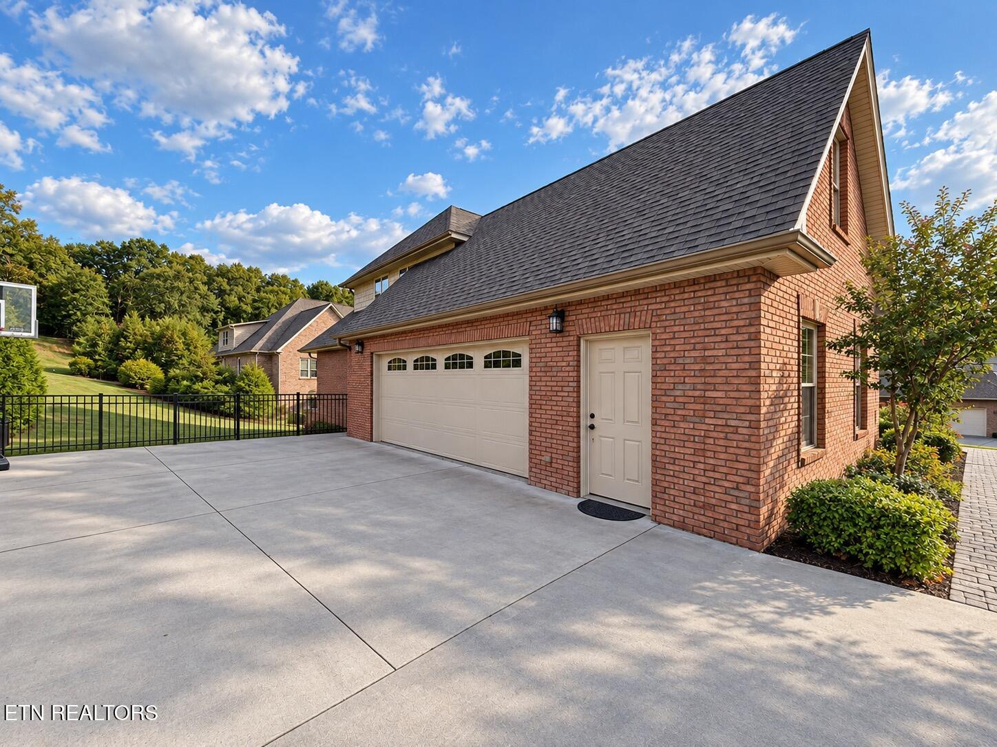 1452 Landmark Boulevard Sevierville TN 37862
