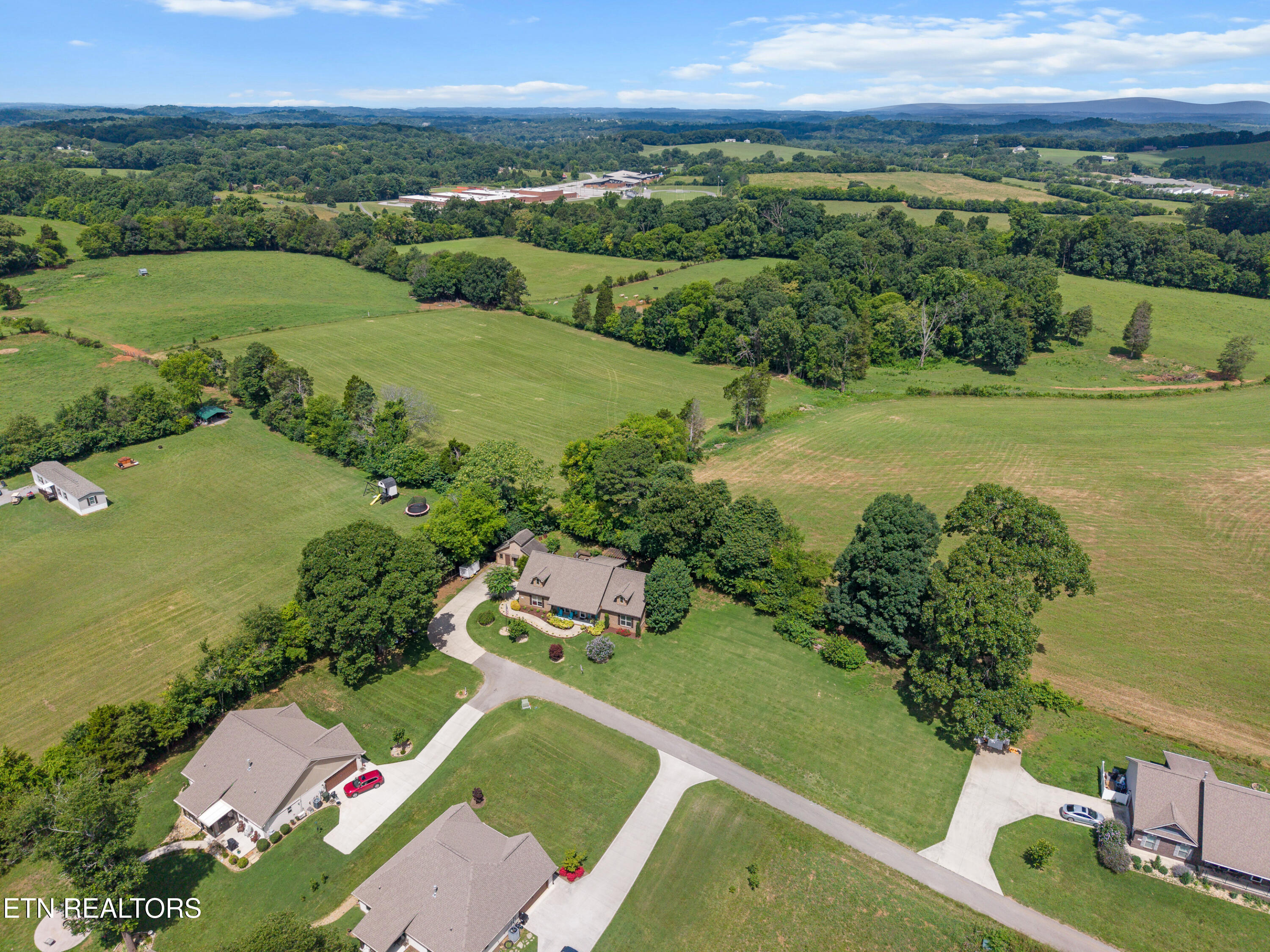 1522 Sally View Drive Friendsville TN 37737