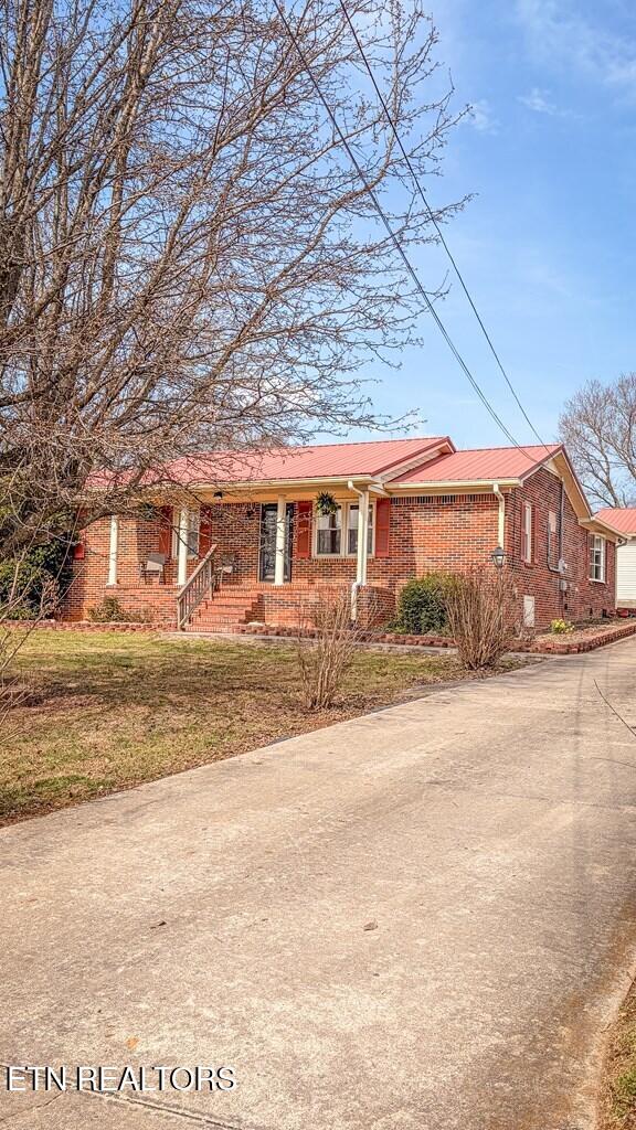 301 Mcquade Circle Mcminnville TN 37110