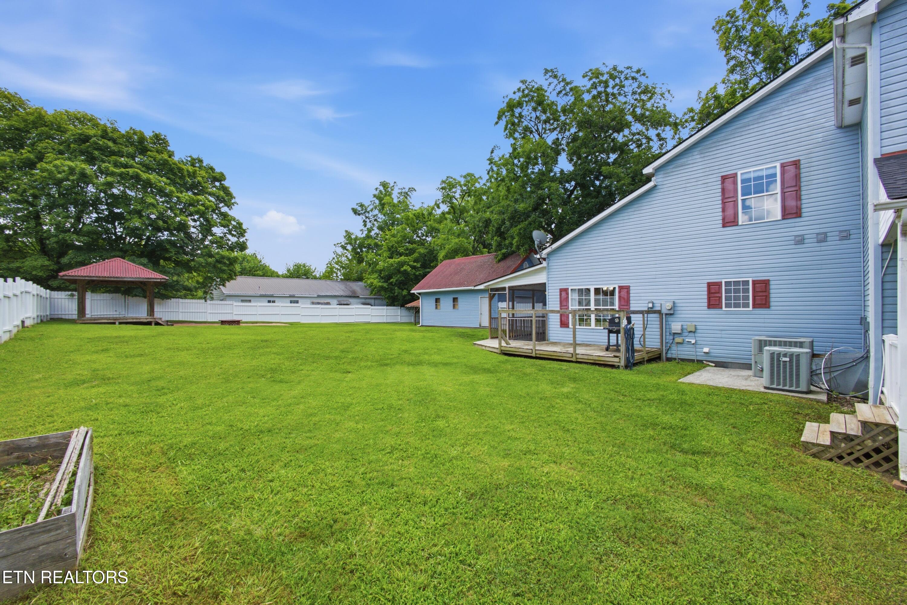 617 N College Street Madisonville TN 37354