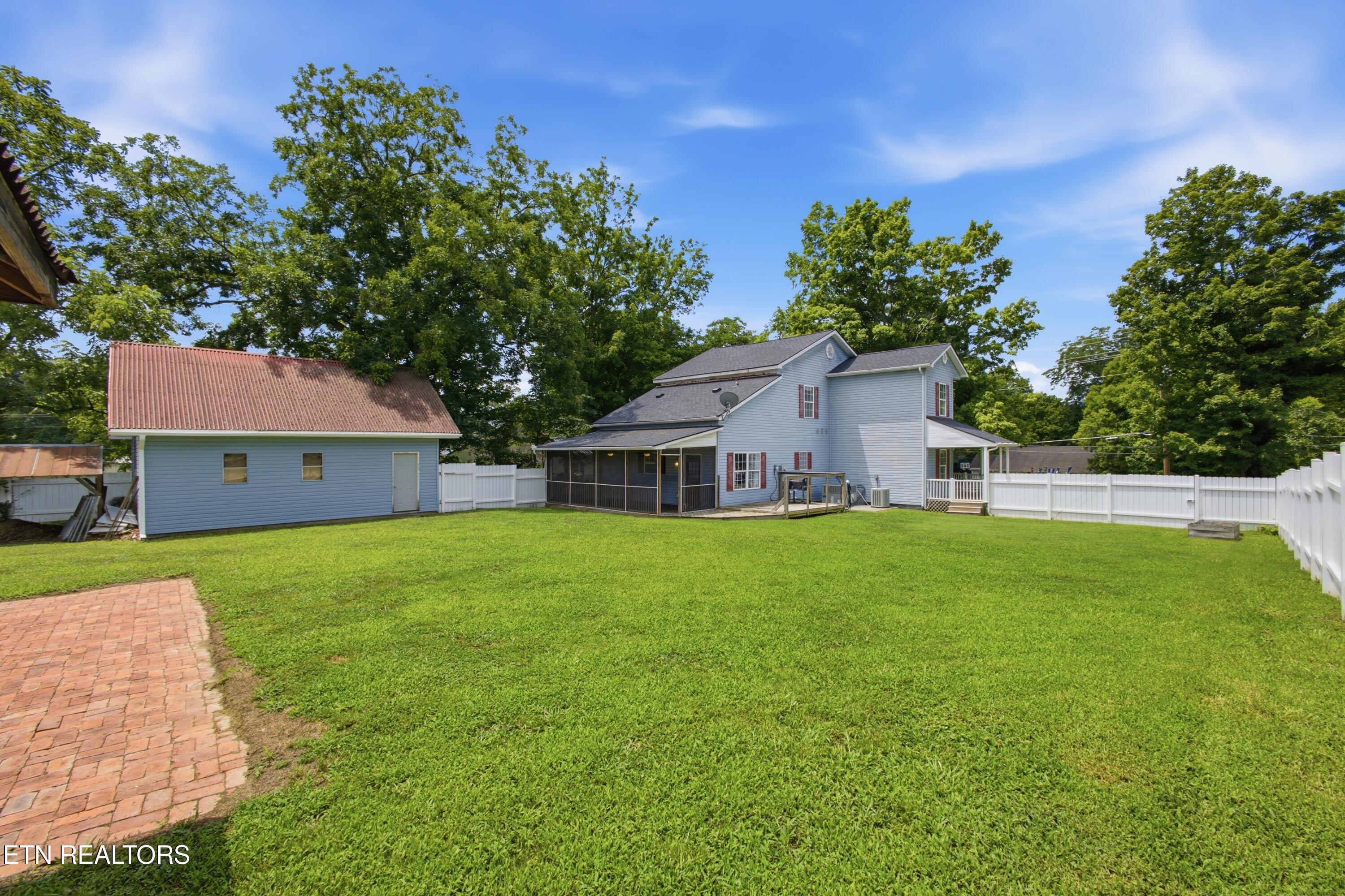 617 N College Street Madisonville TN 37354