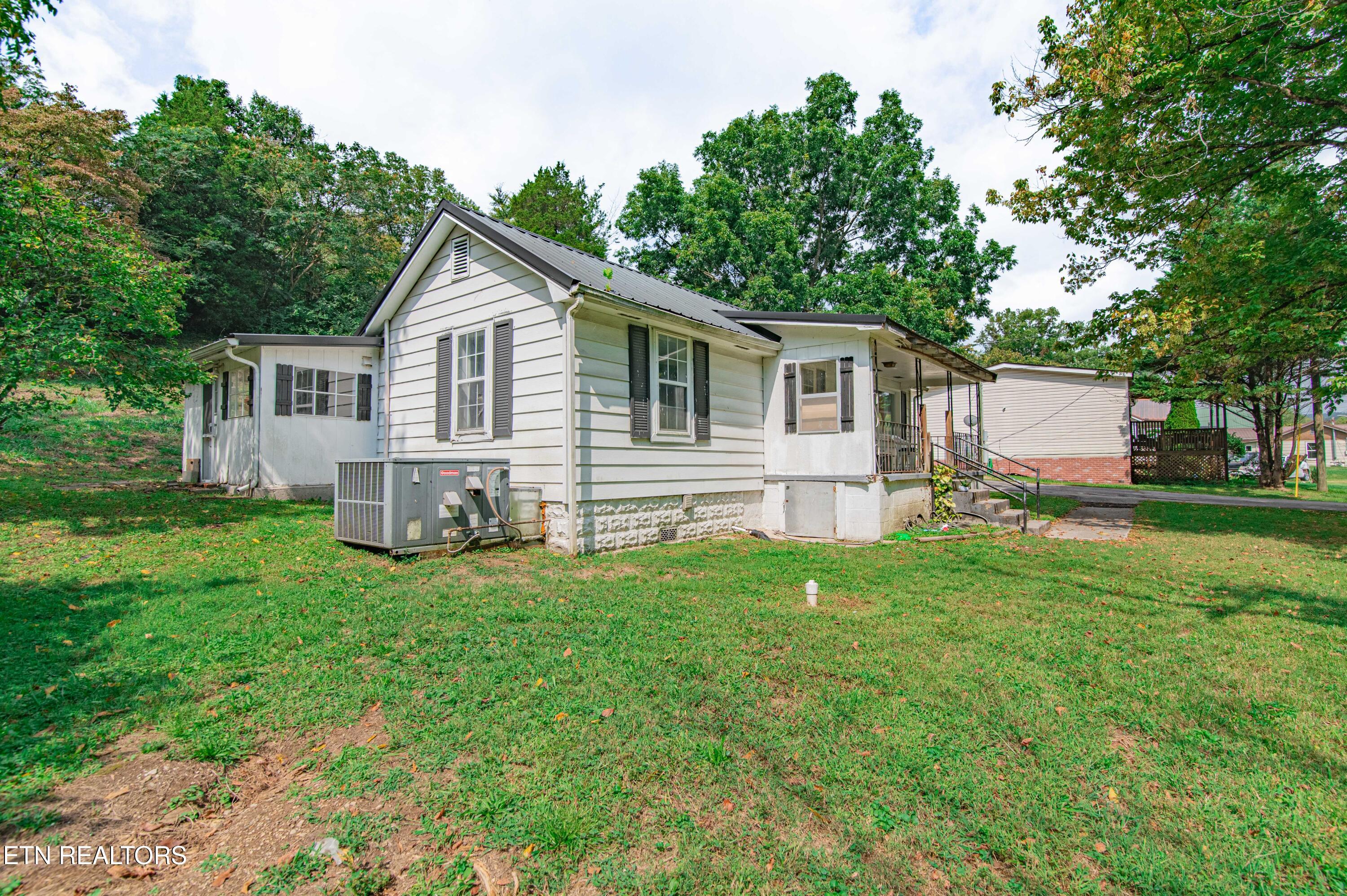 2700 Highway 116 Caryville TN 37714