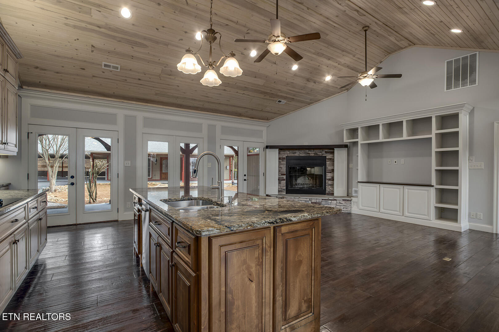 2001 Beals Chapel Road Lenoir City TN 37772