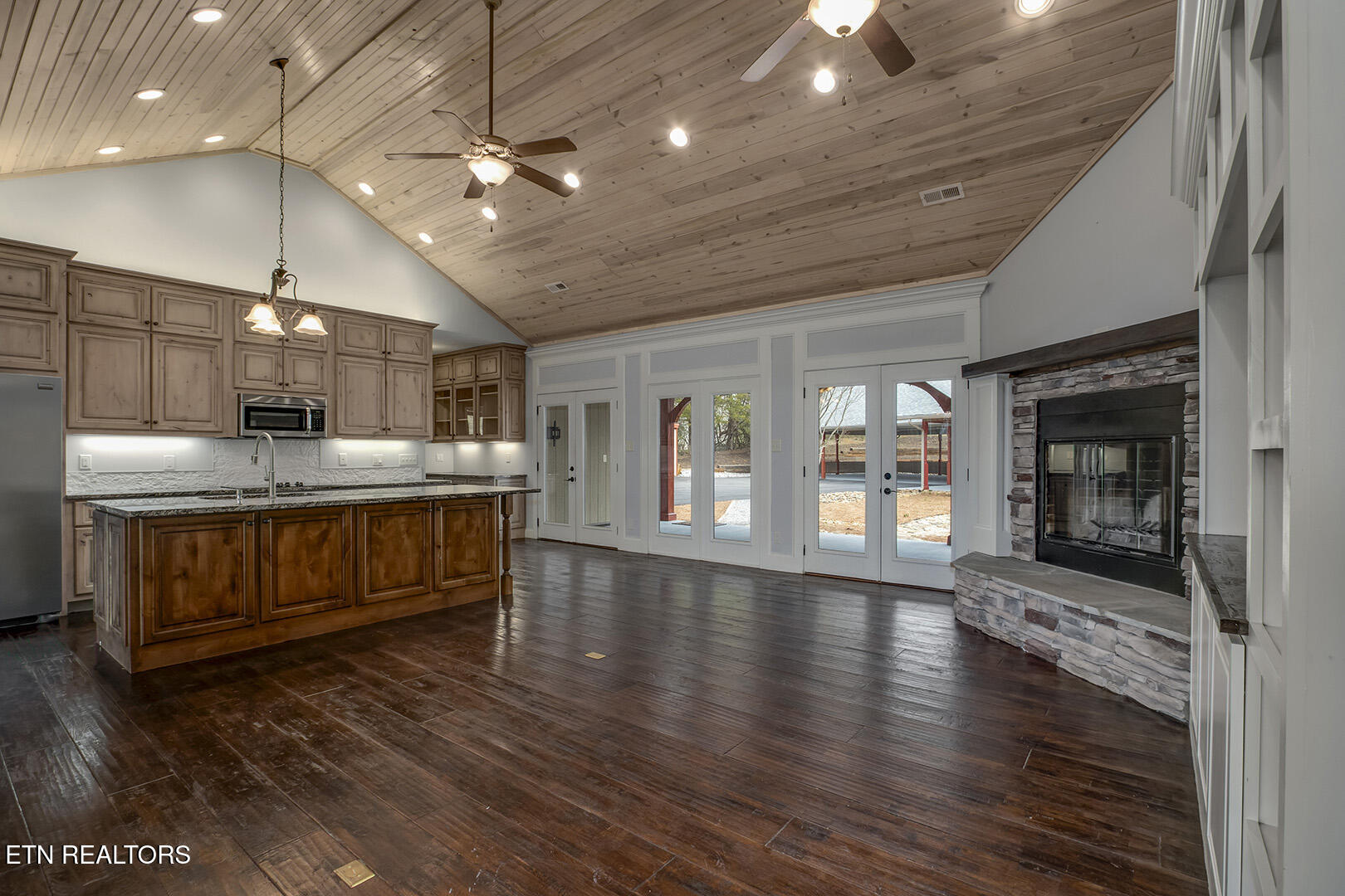 2001 Beals Chapel Road Lenoir City TN 37772