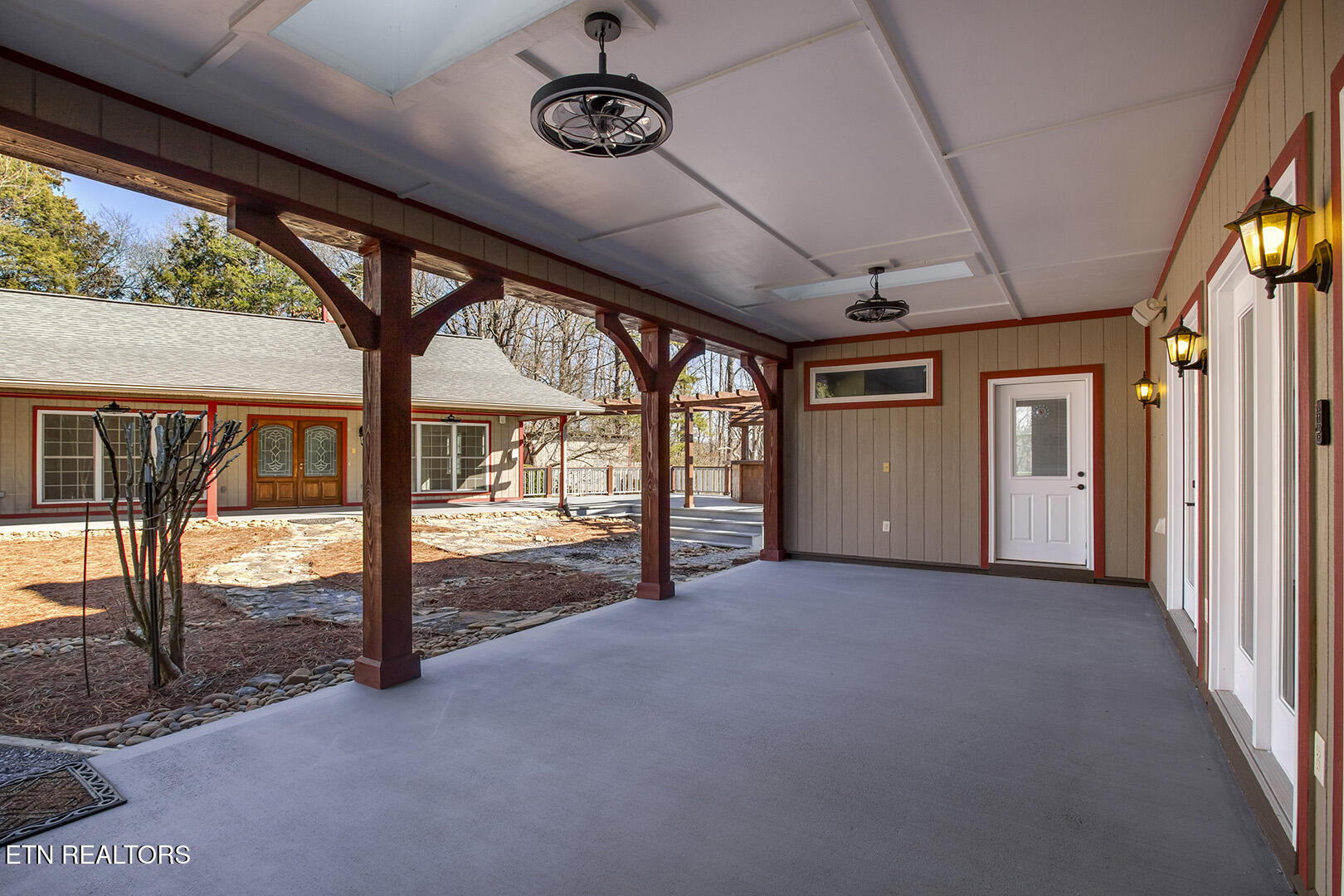 2001 Beals Chapel Road Lenoir City TN 37772
