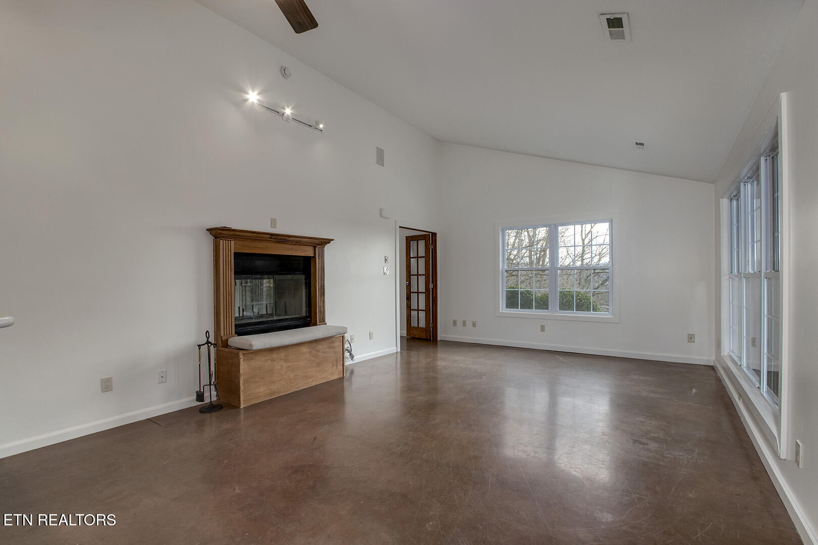 2001 Beals Chapel Road Lenoir City TN 37772