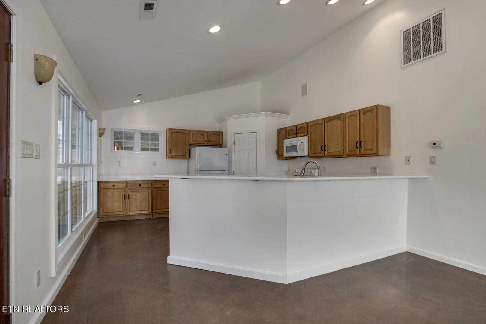 2001 Beals Chapel Road Lenoir City TN 37772