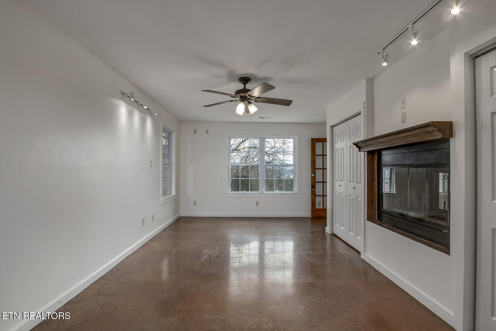 2001 Beals Chapel Road Lenoir City TN 37772