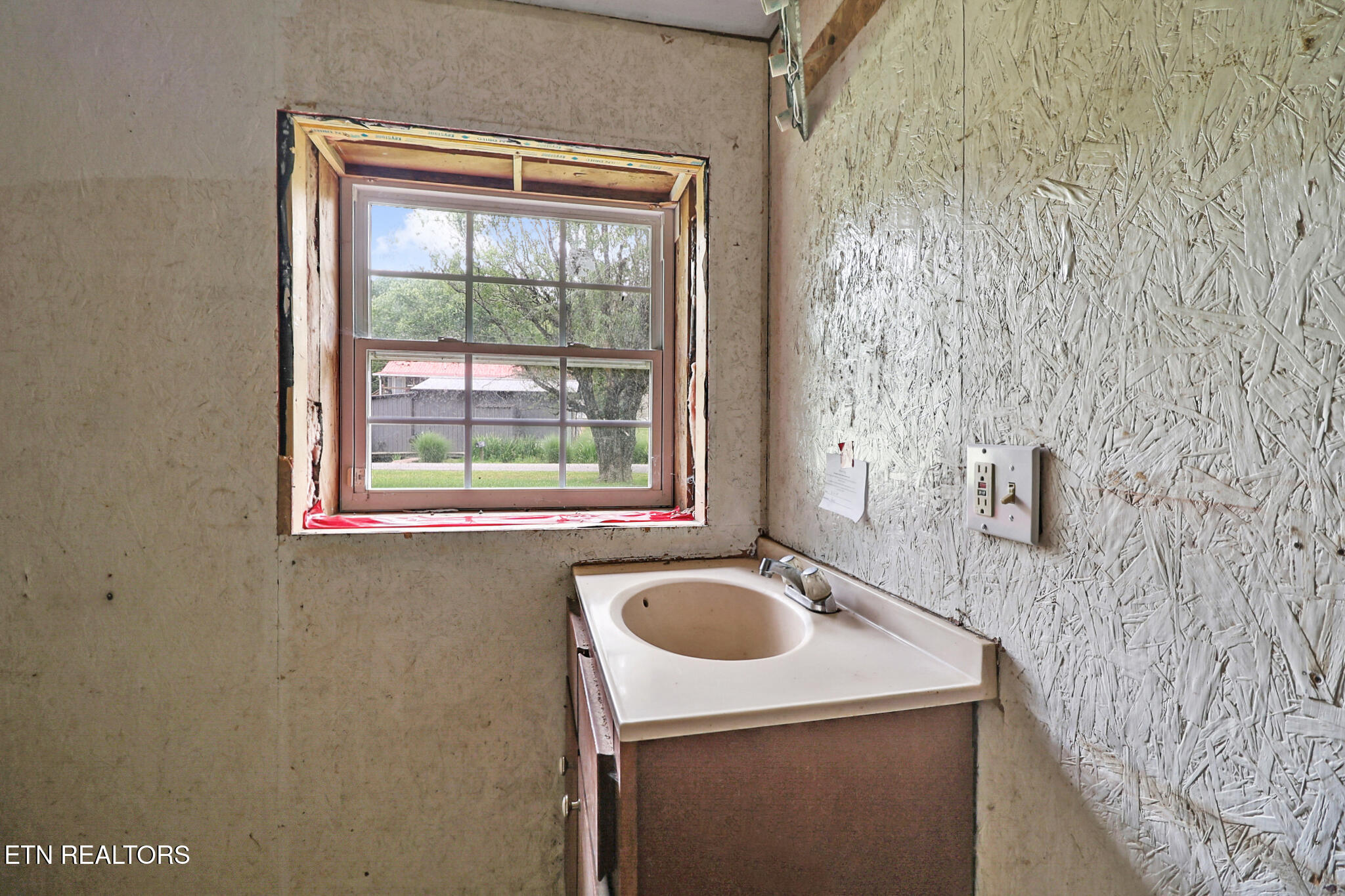 106 Willow Creek Road Wartburg TN 37887