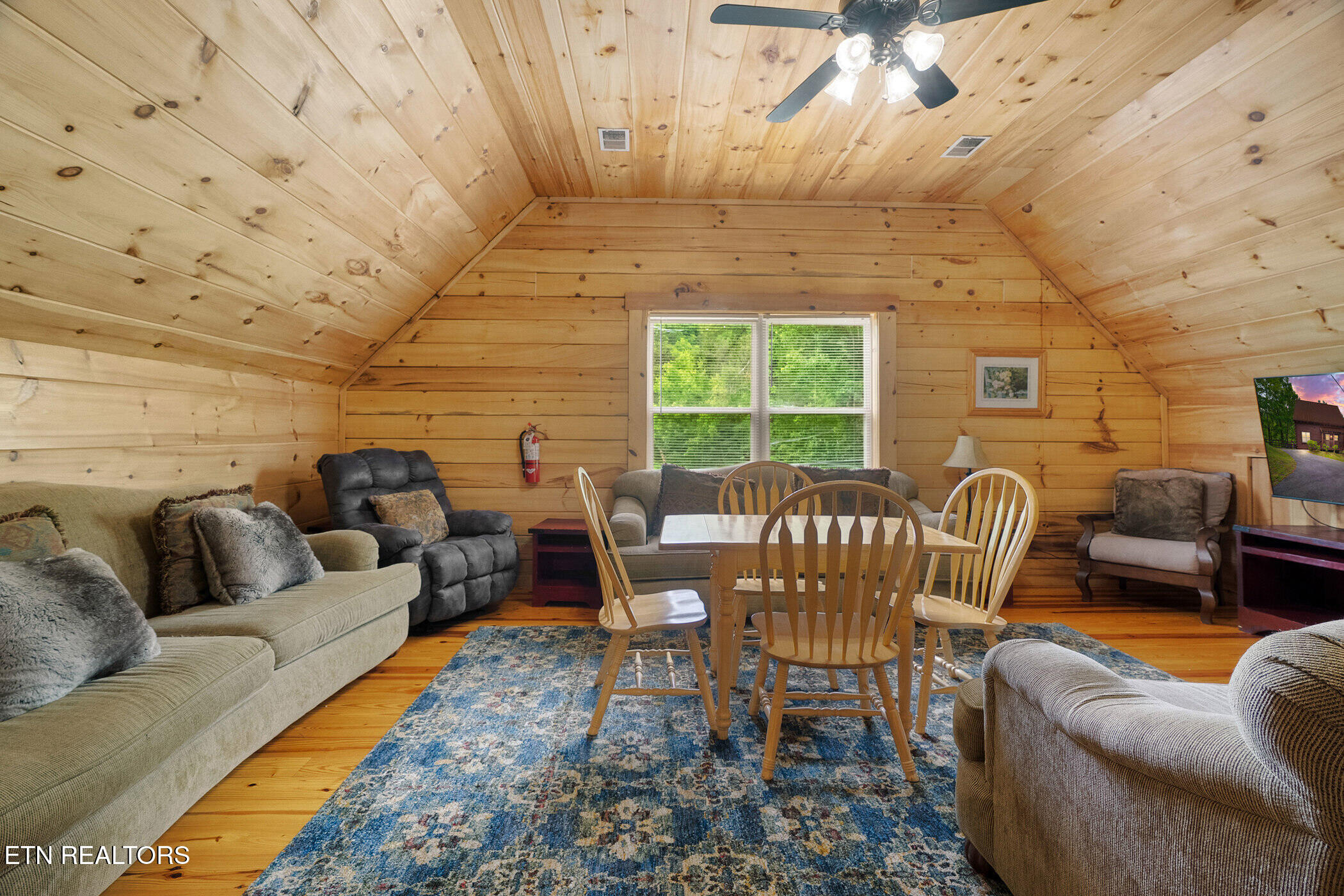1940 Wears Valley Road Sevierville TN 37862