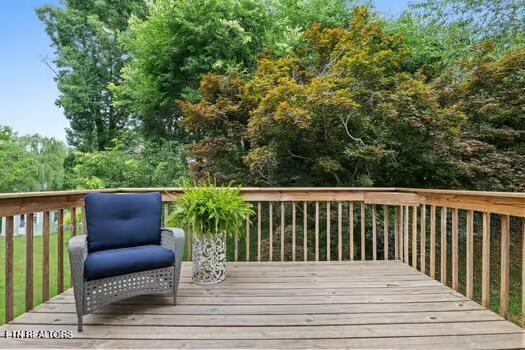 609 Greenwood Drive Clinton TN 37716