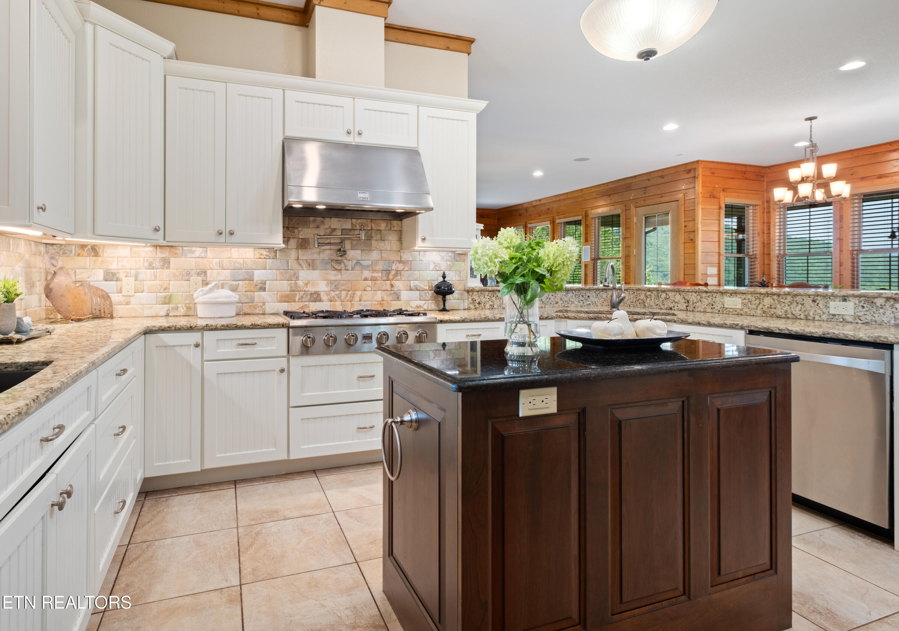 3656 Henry Town Road Sevierville TN 37876