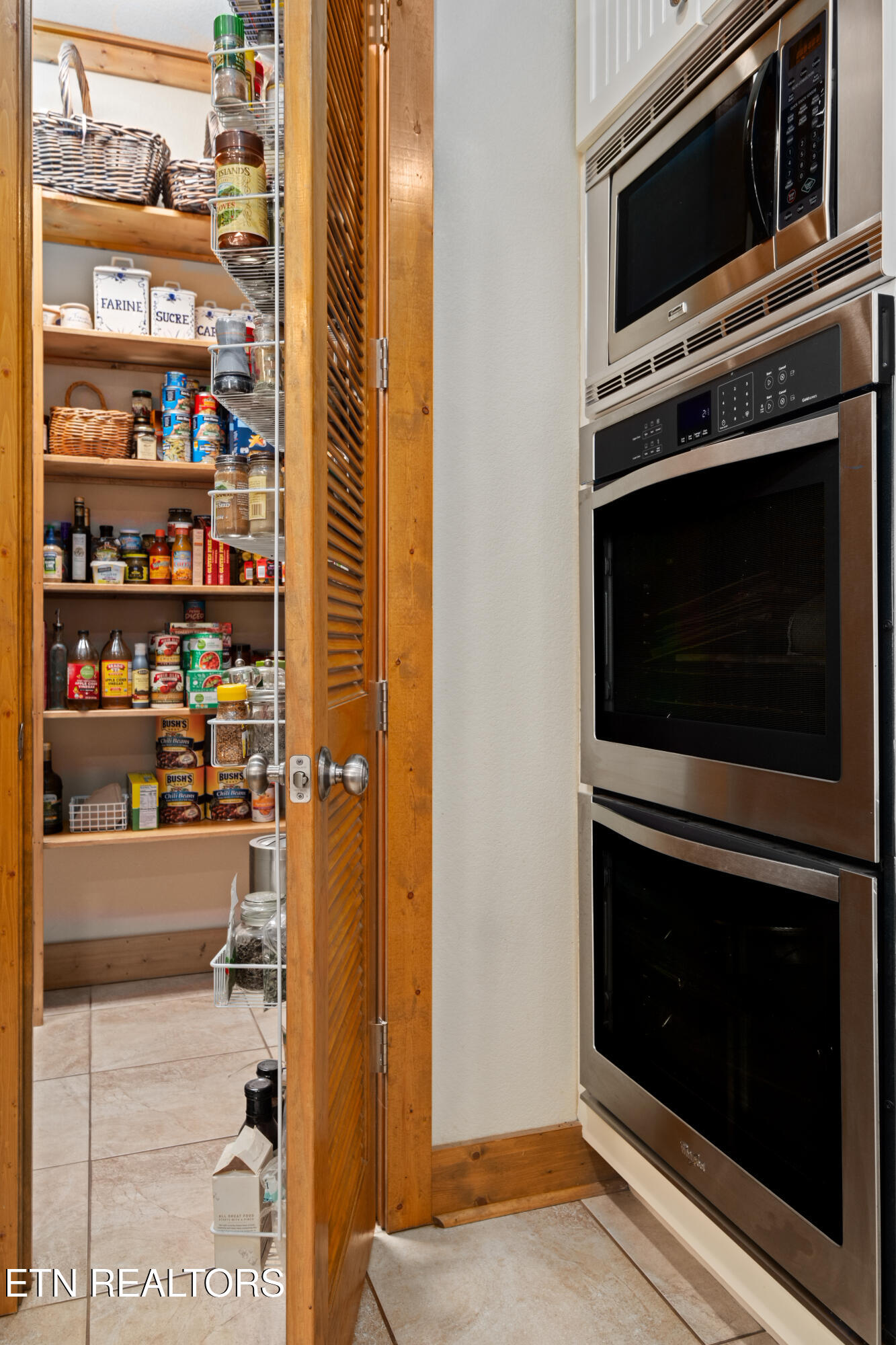 3656 Henry Town Road Sevierville TN 37876