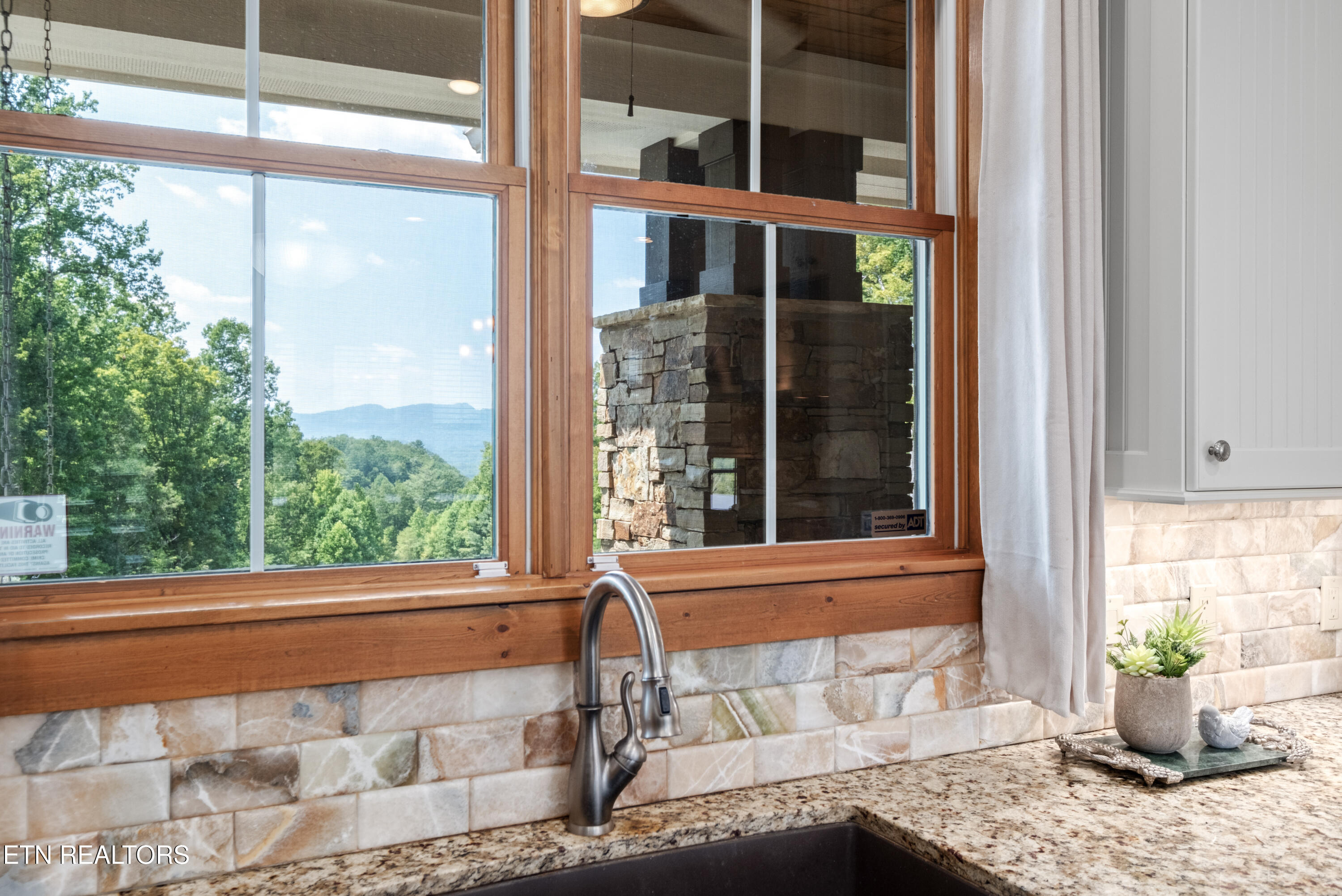 3656 Henry Town Road Sevierville TN 37876