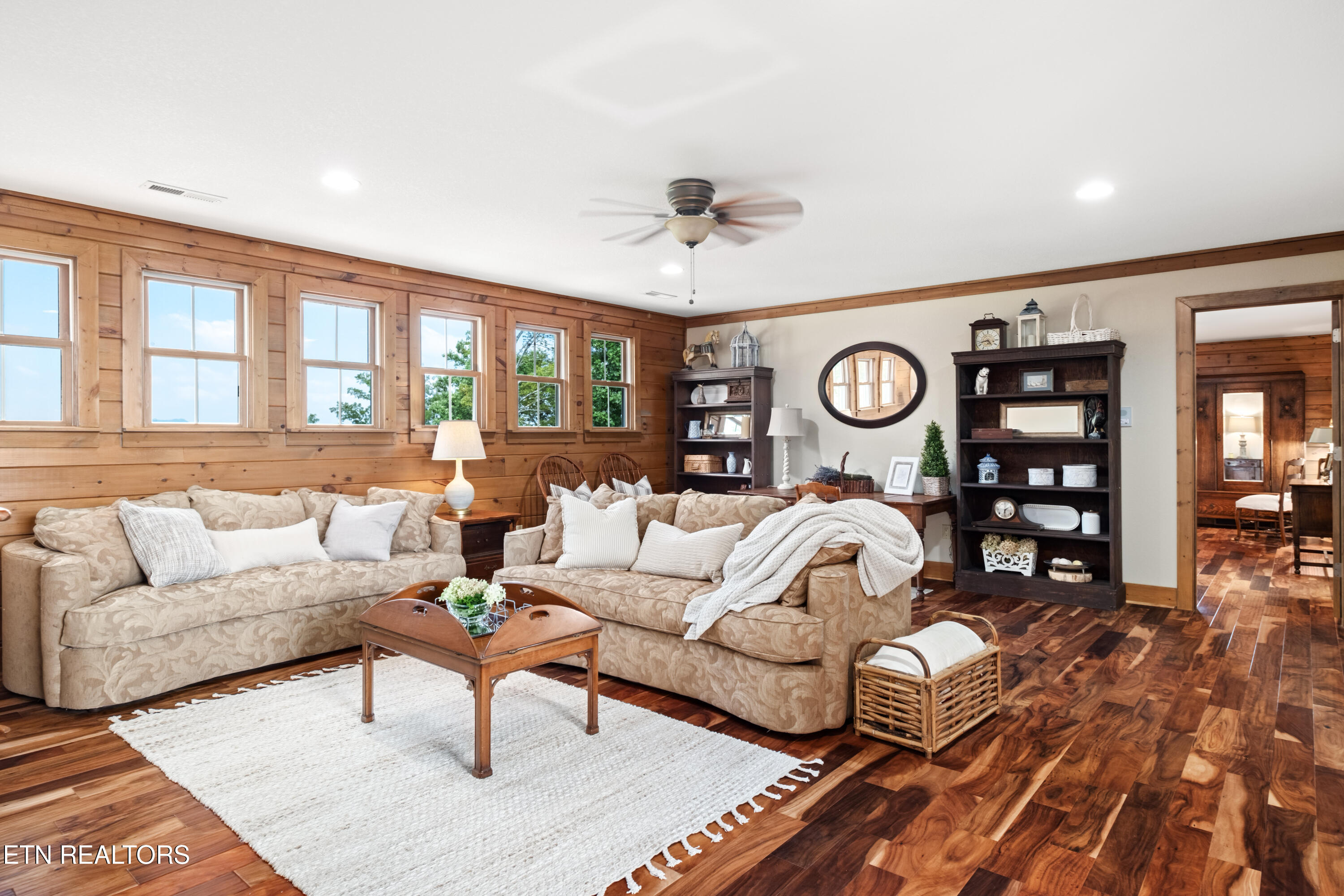 3656 Henry Town Road Sevierville TN 37876