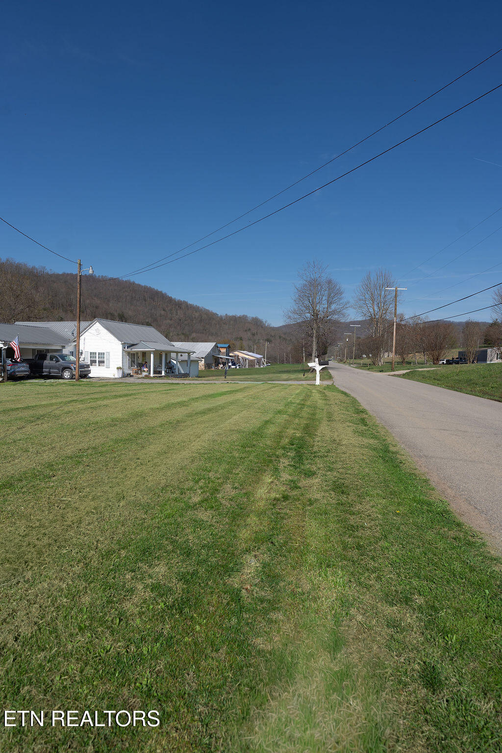 239 Wooldridge Lane Jellico TN 37762
