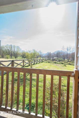 239 Wooldridge Lane Jellico TN 37762