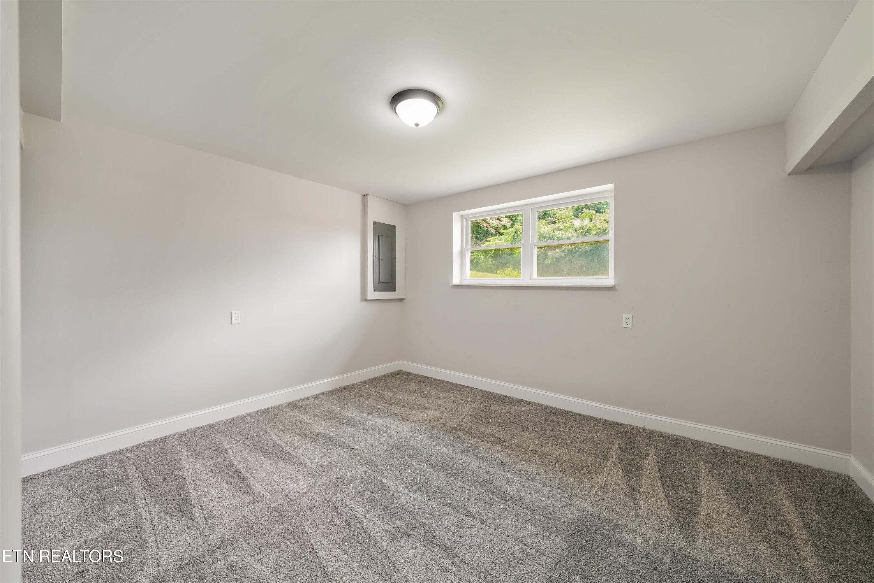 503 Martin Luther King, Jr., Drive Rockwood TN 37854