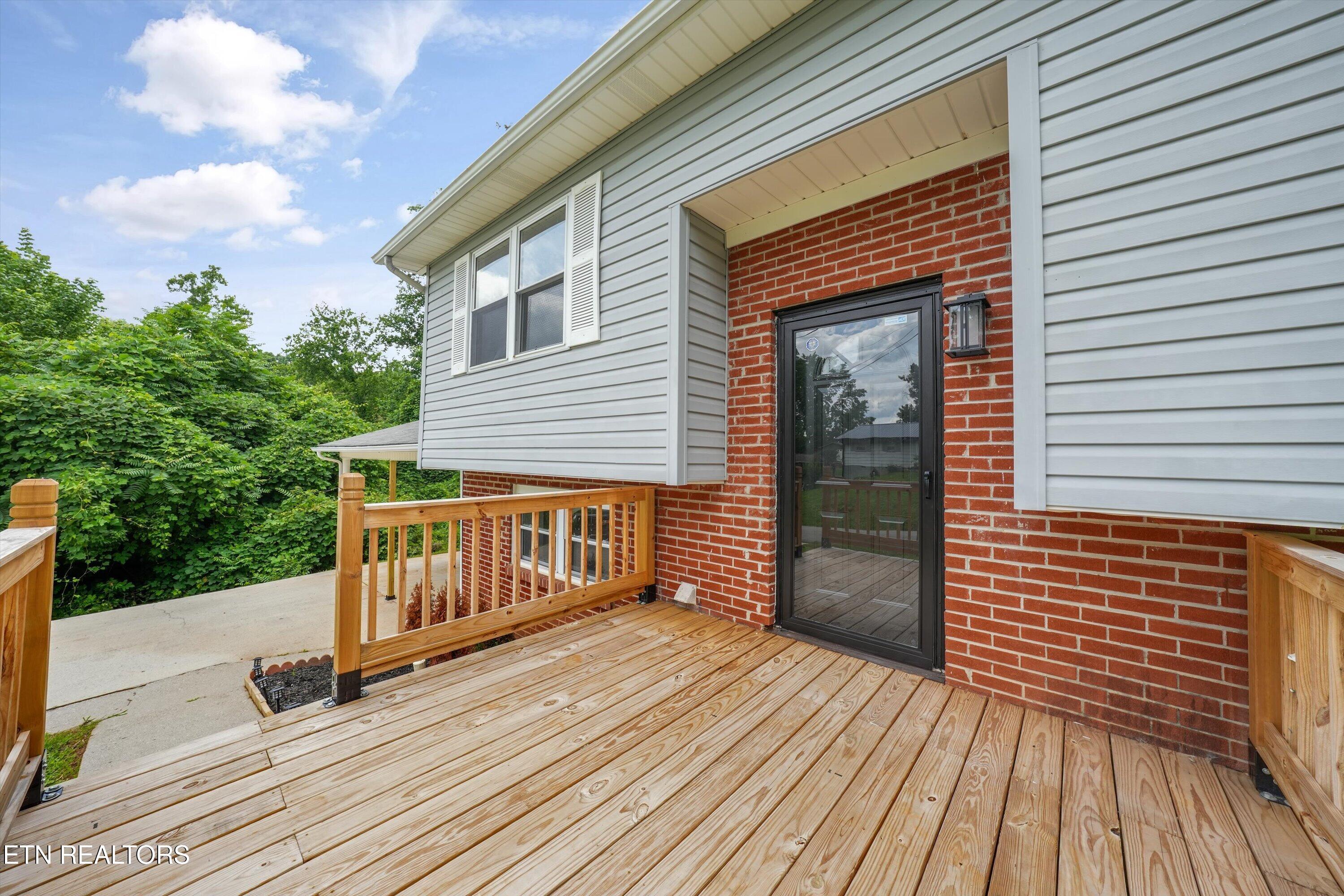 503 Martin Luther King, Jr., Drive Rockwood TN 37854